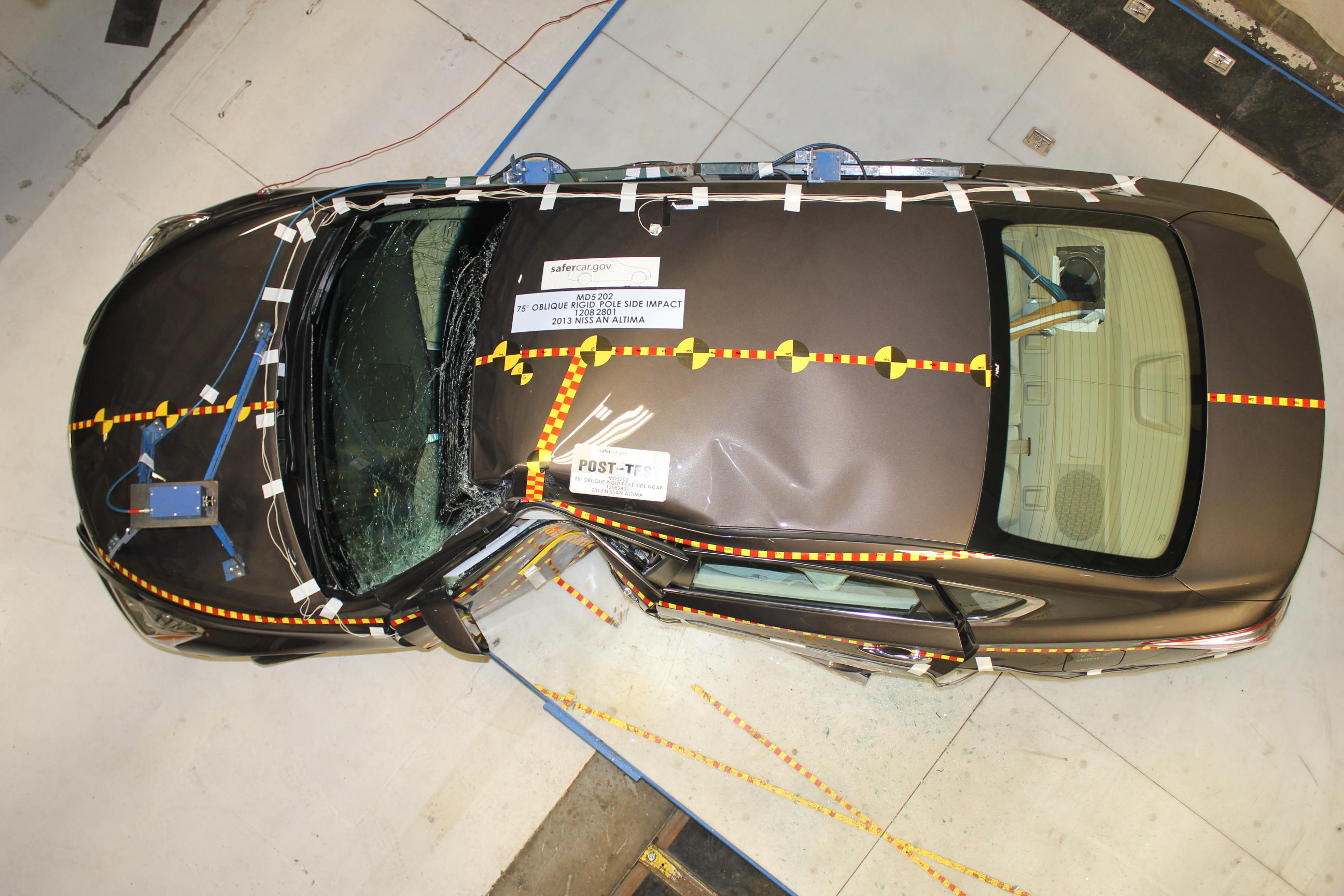 2013 NISSAN ALTIMA crash image 16