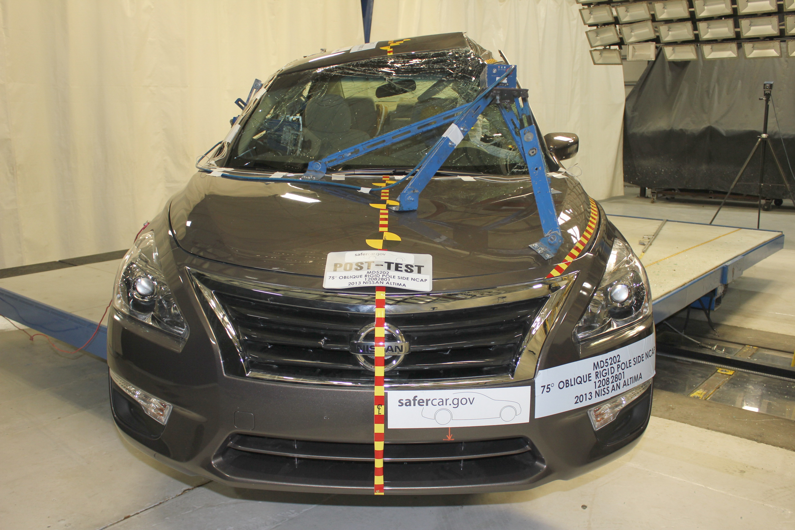 2013 NISSAN ALTIMA crash image 4