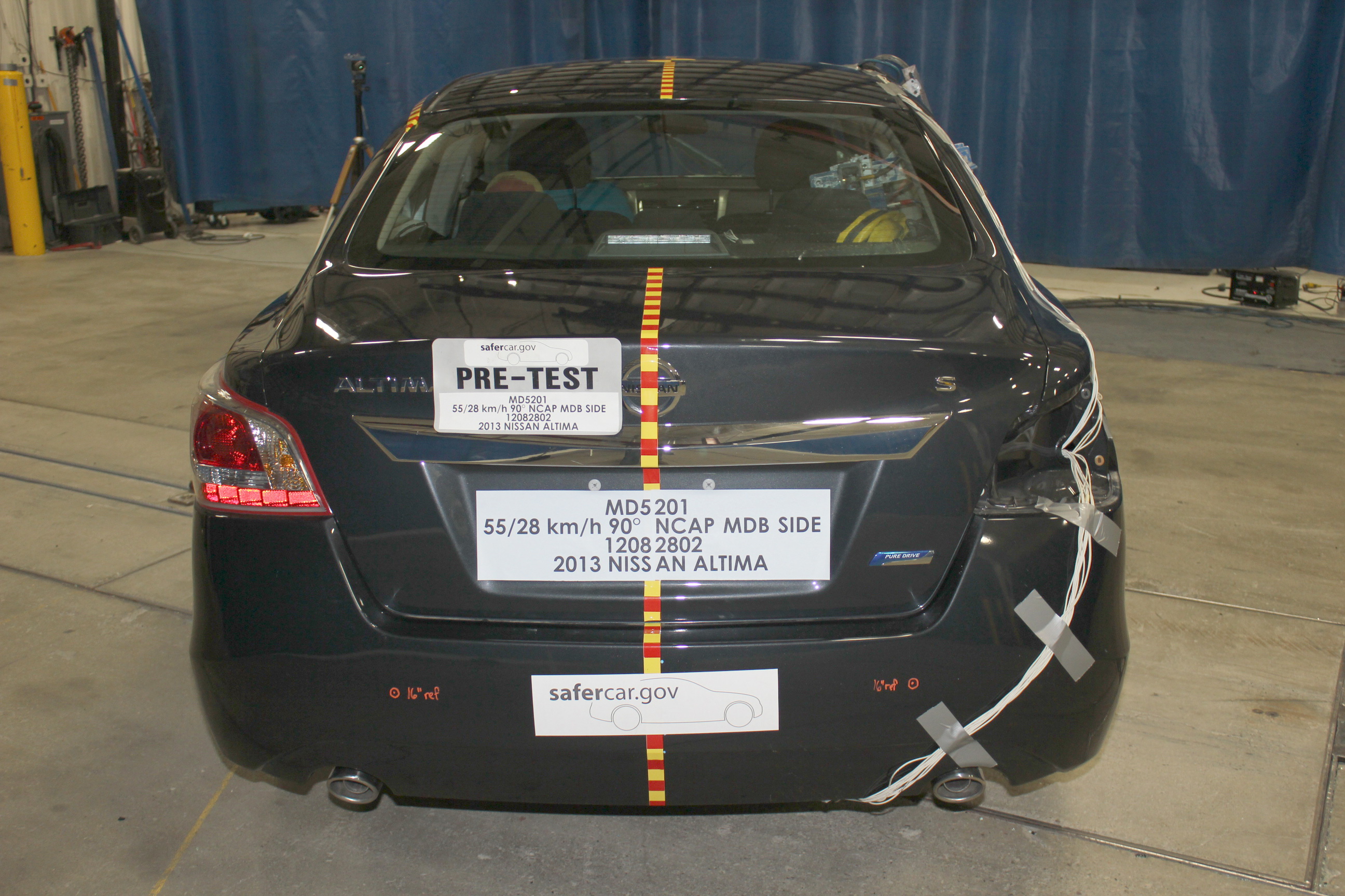 2013 NISSAN ALTIMA crash image 11