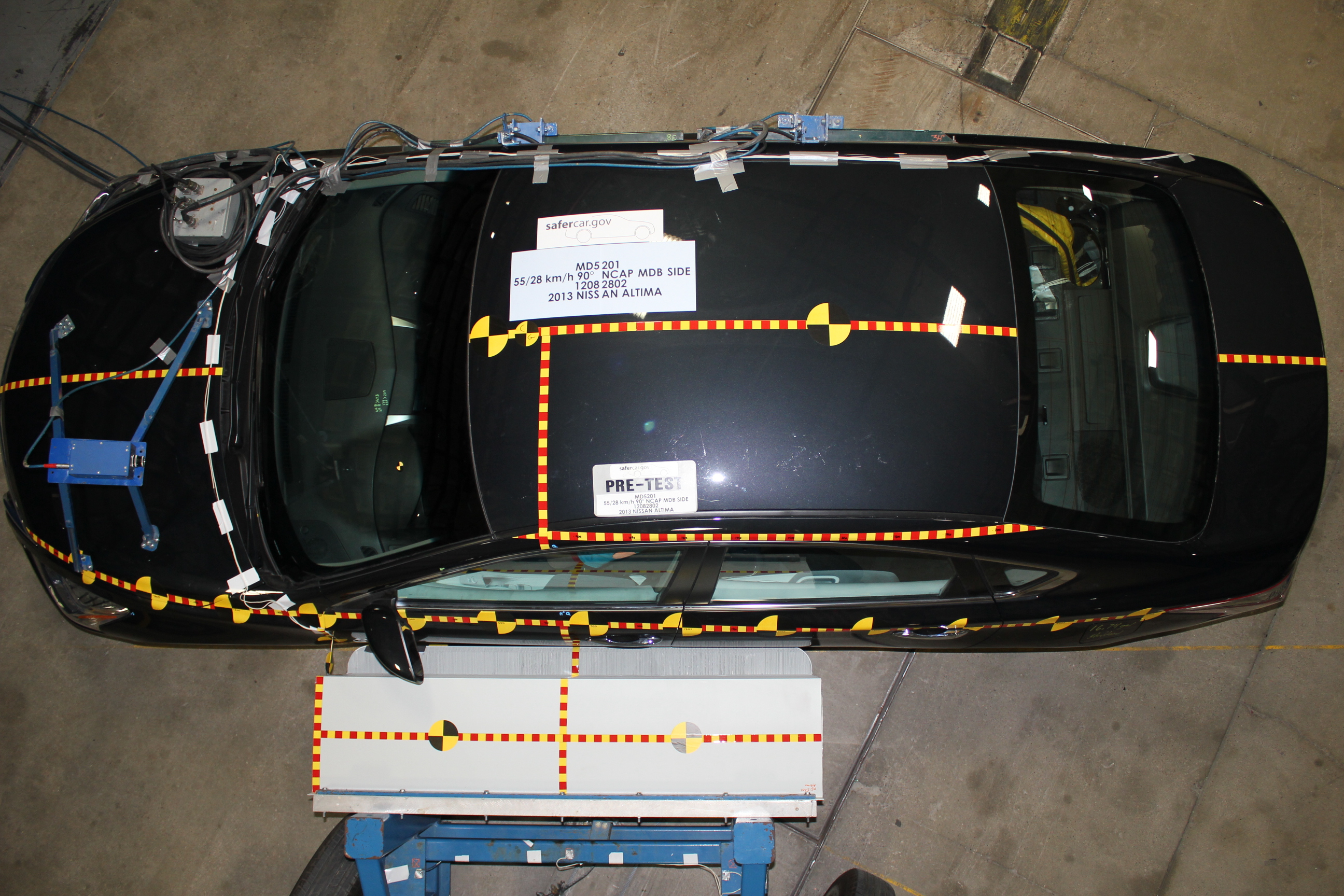 2013 NISSAN ALTIMA crash image 15