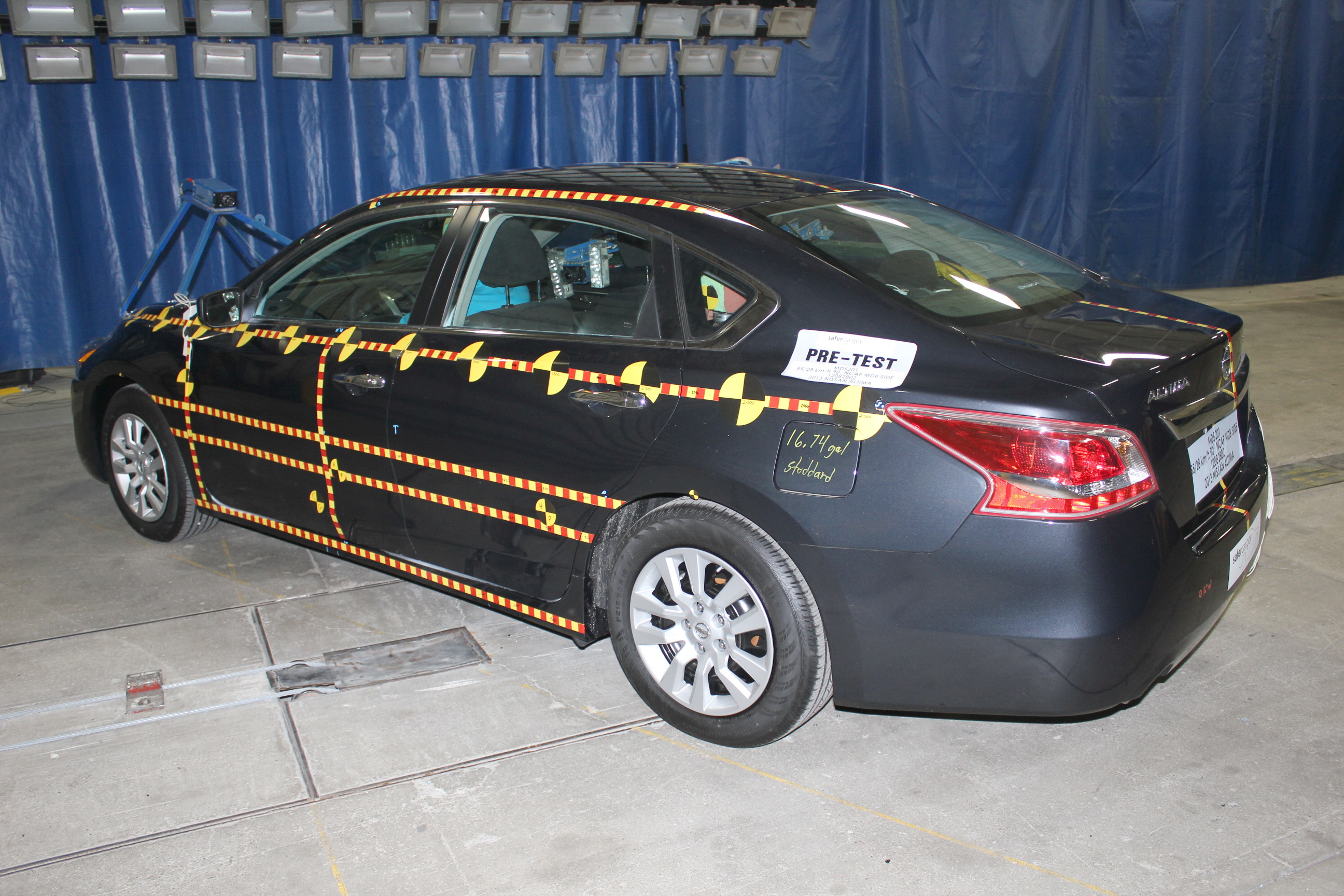 2013 NISSAN ALTIMA crash image 9