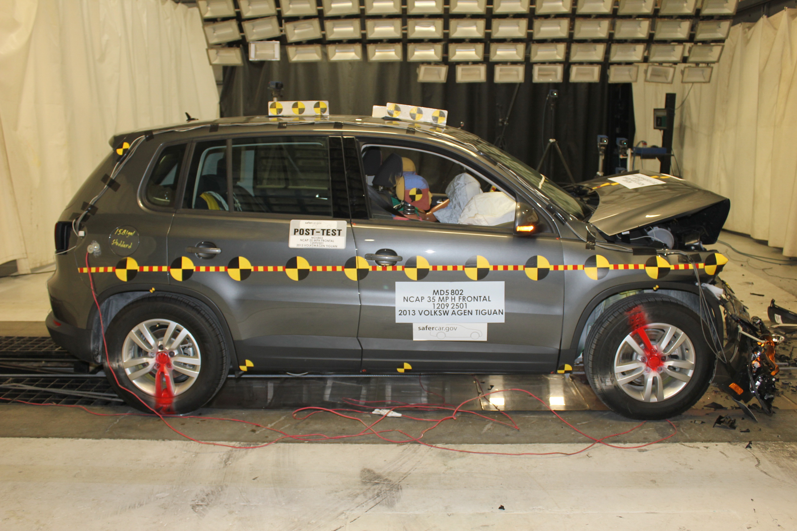 2013 VOLKSWAGEN TIGUAN crash image 12