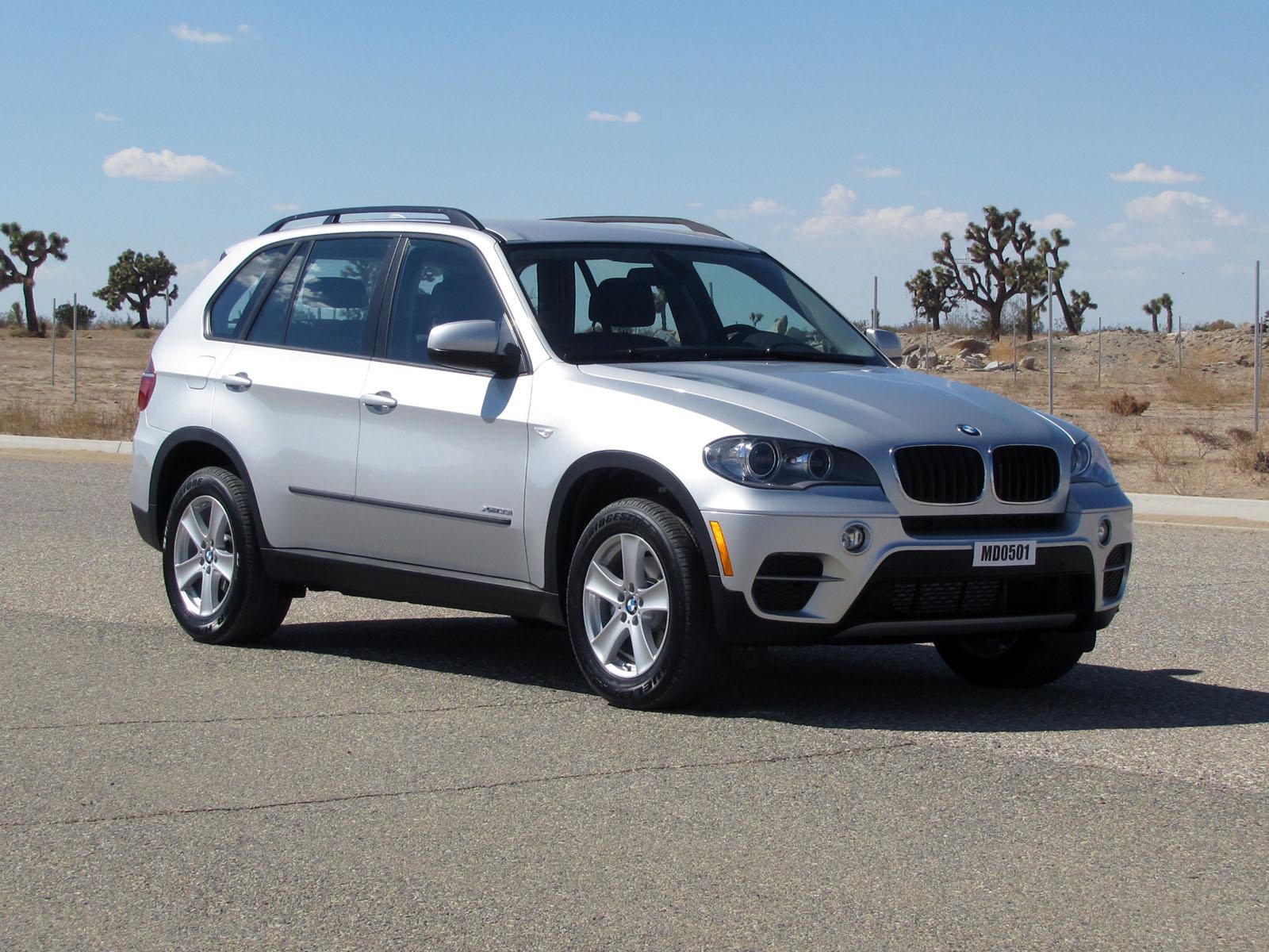 2013 BMW X5 crash image