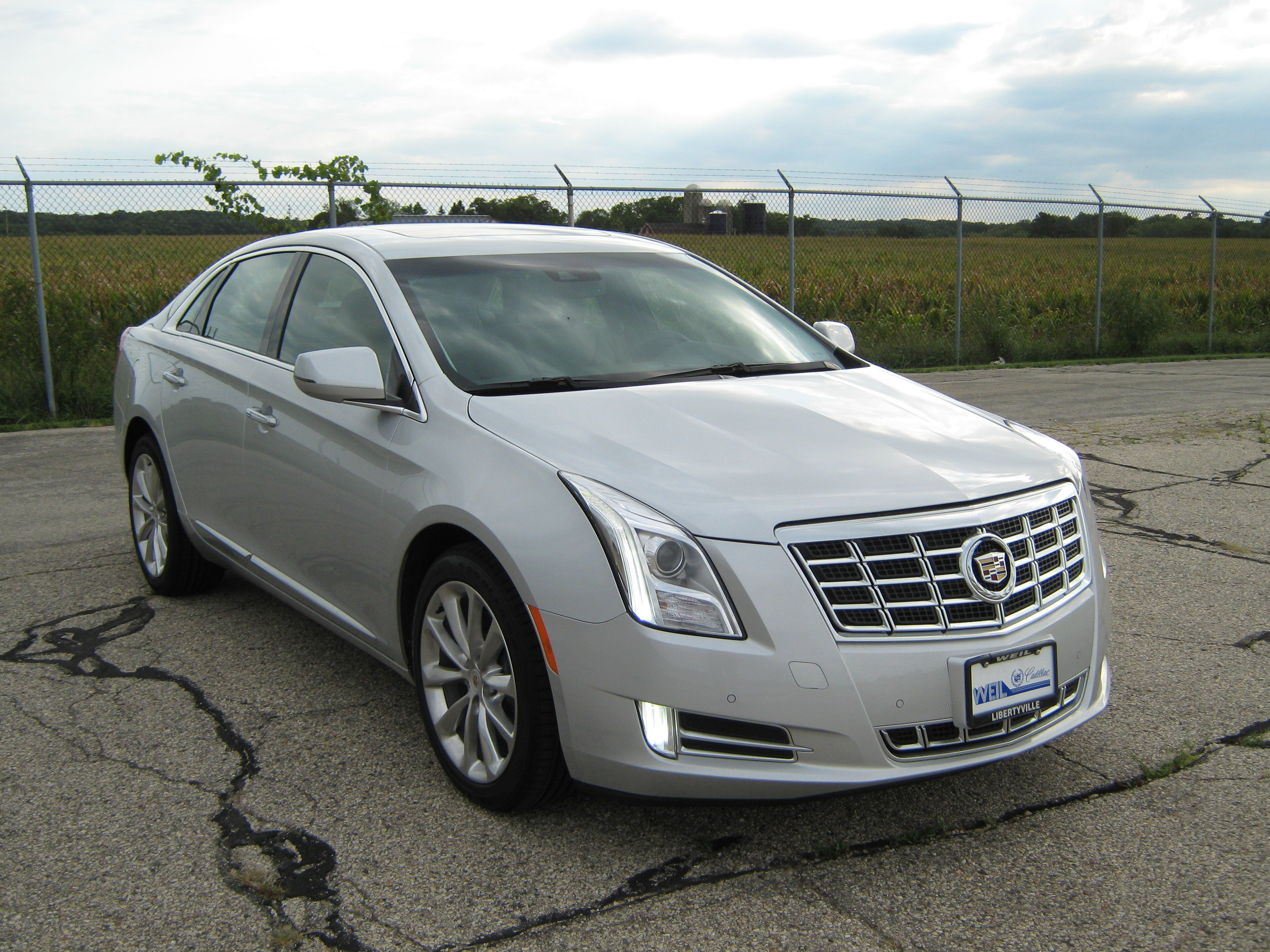 2013 CADILLAC XTS crash image