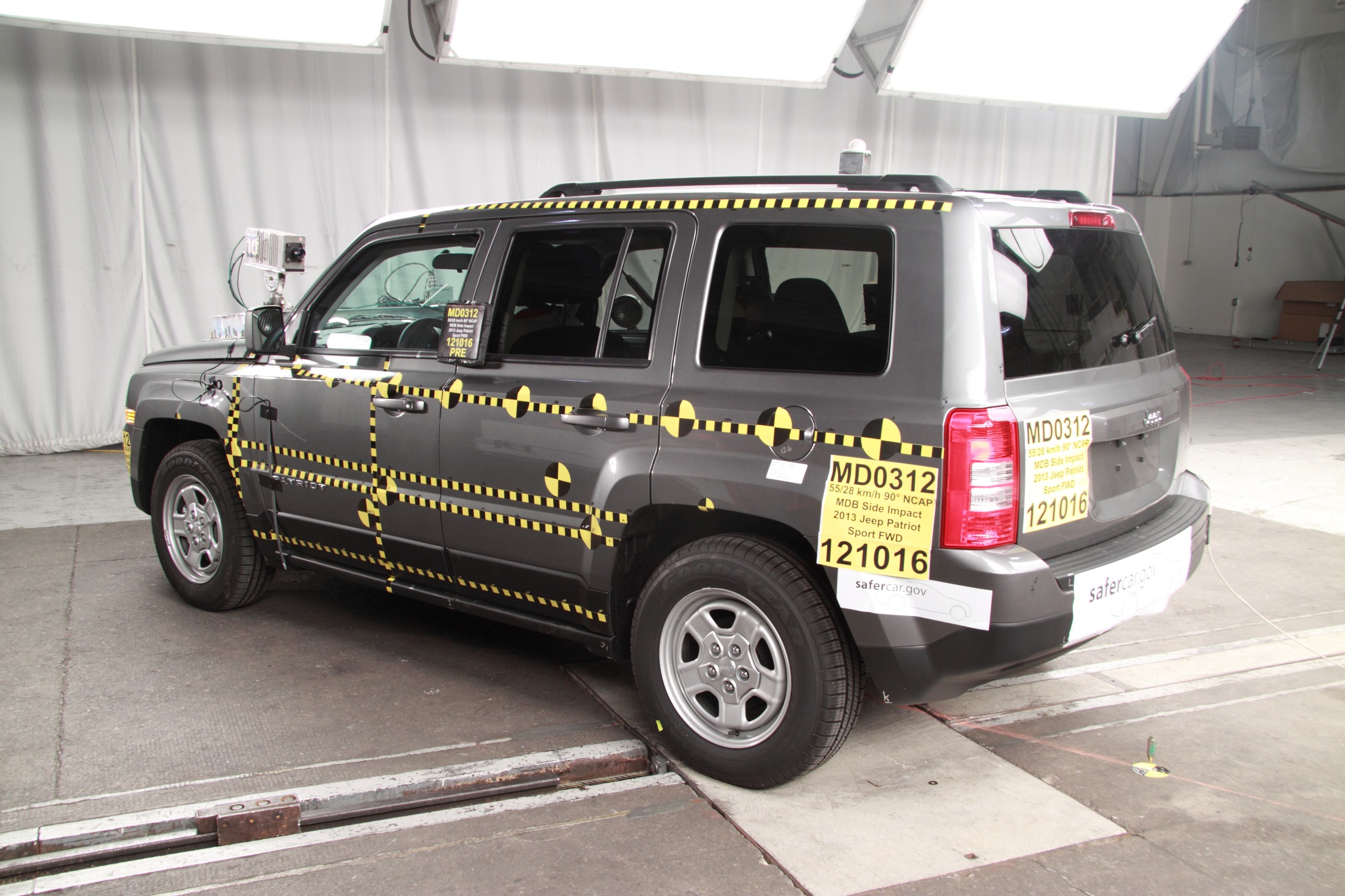 2013 JEEP PATRIOT crash image 10