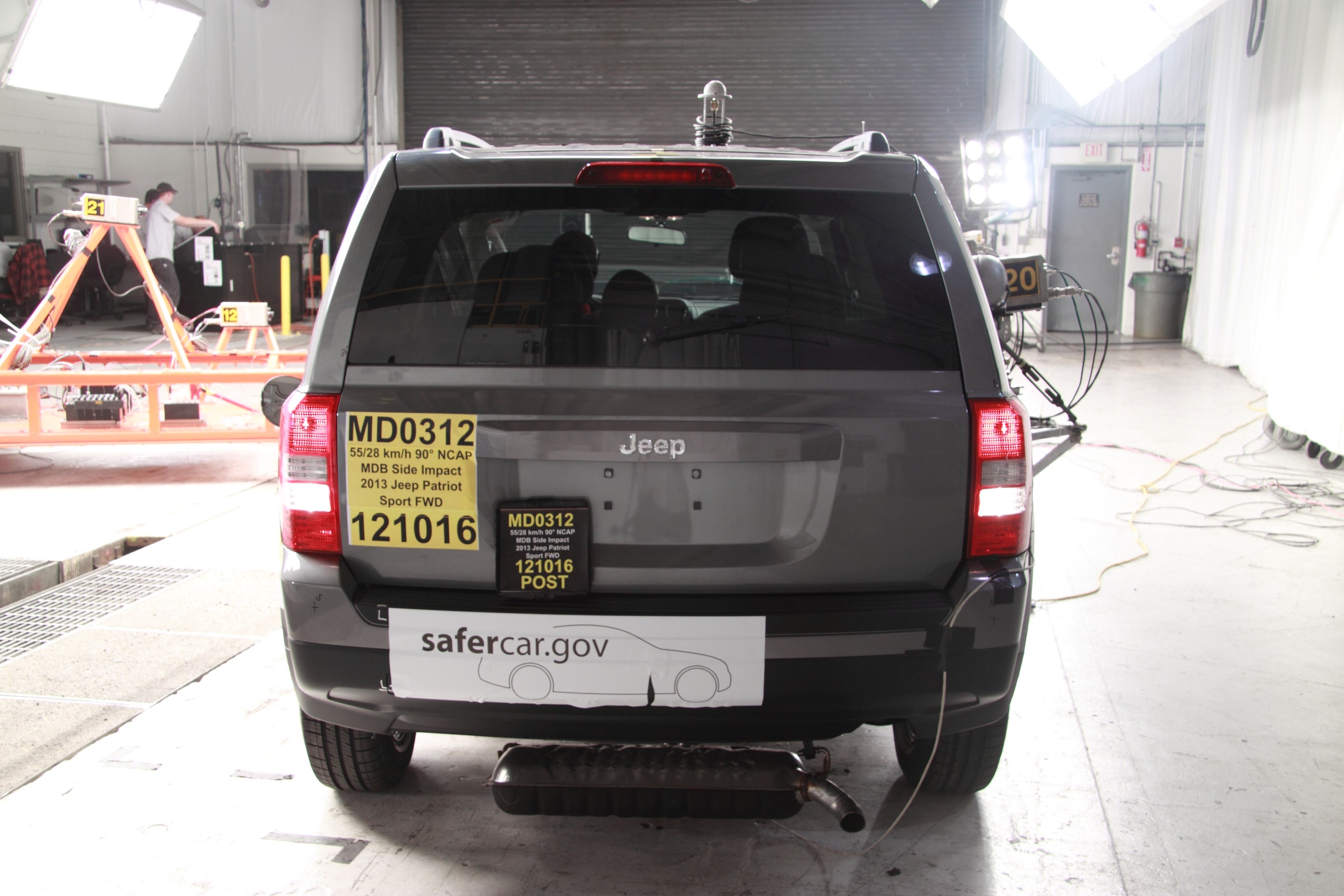 2013 JEEP PATRIOT crash image 13
