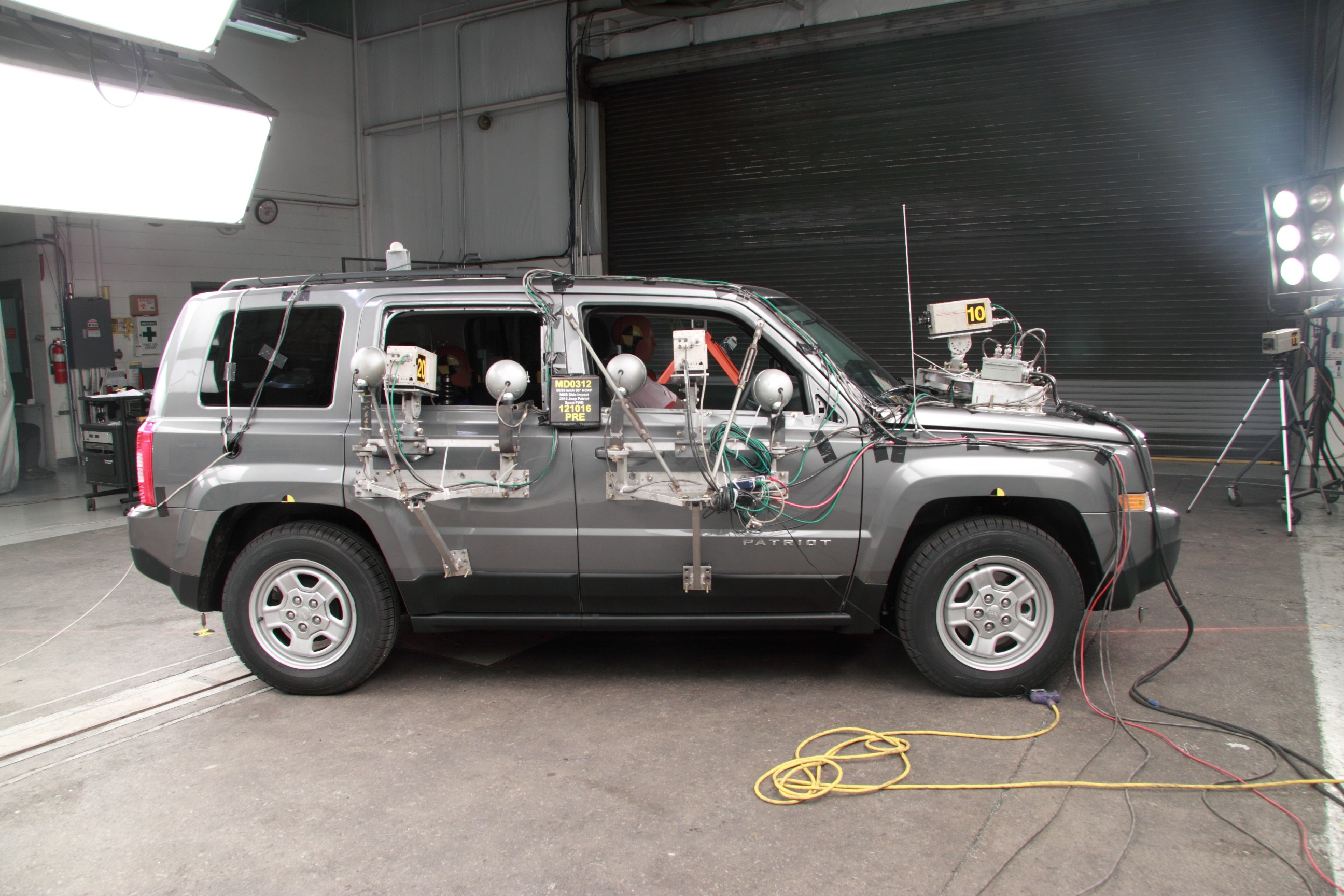 2013 JEEP PATRIOT crash image 14