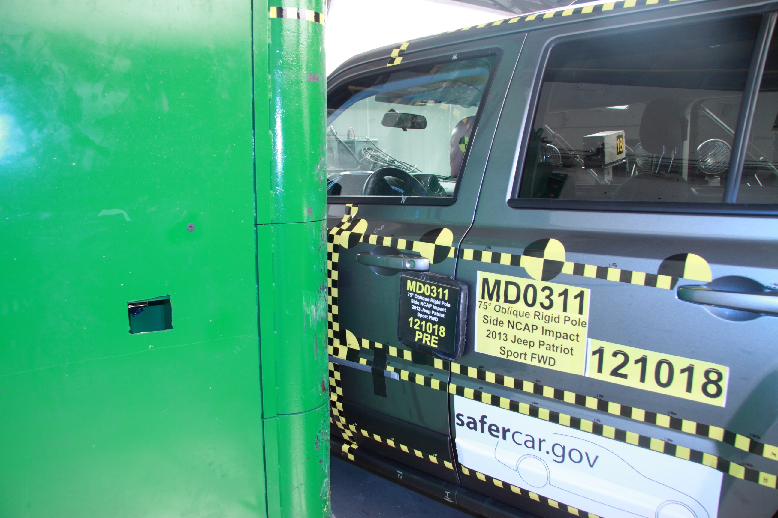 2013 JEEP PATRIOT crash image 19