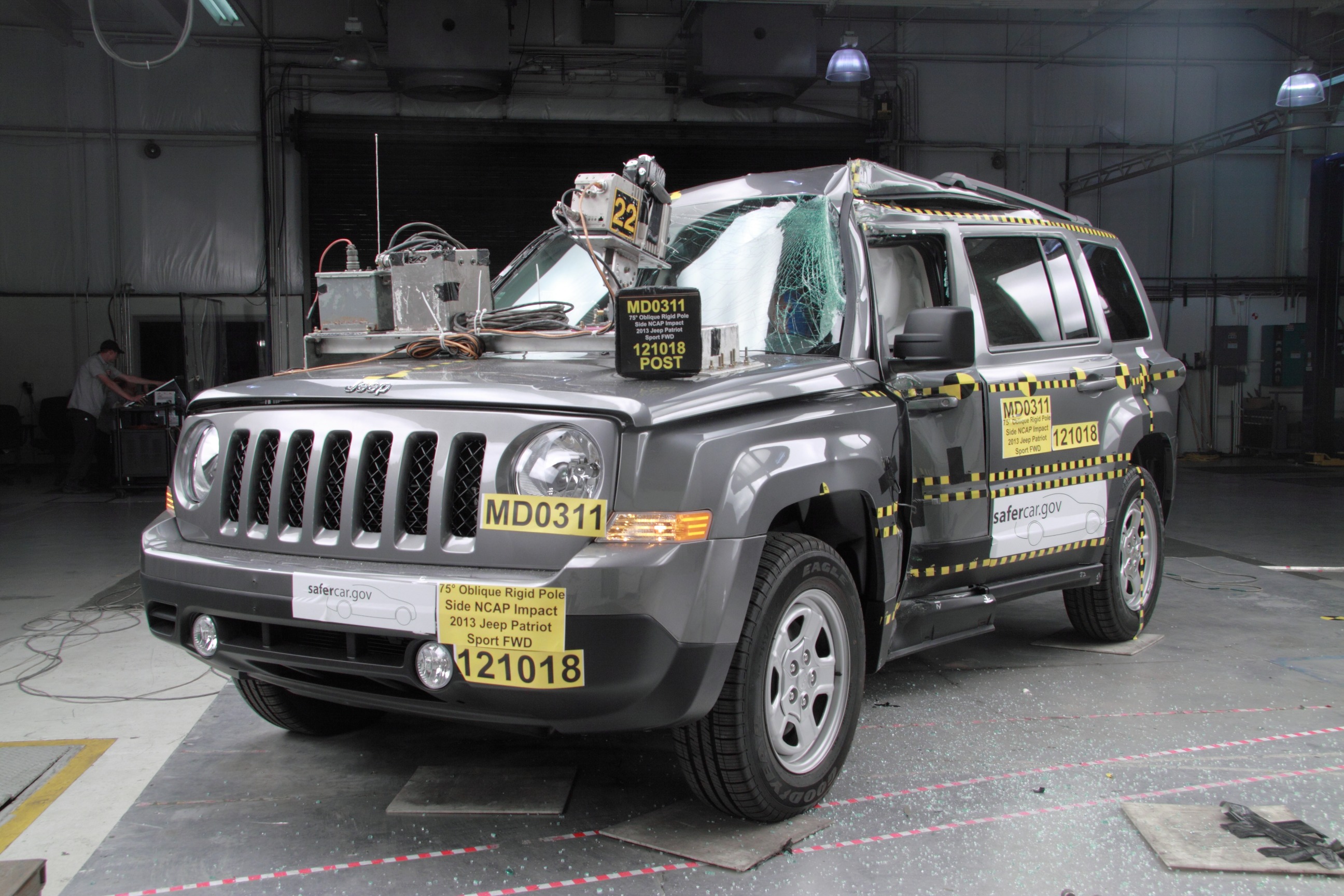 2013 JEEP PATRIOT crash image 6