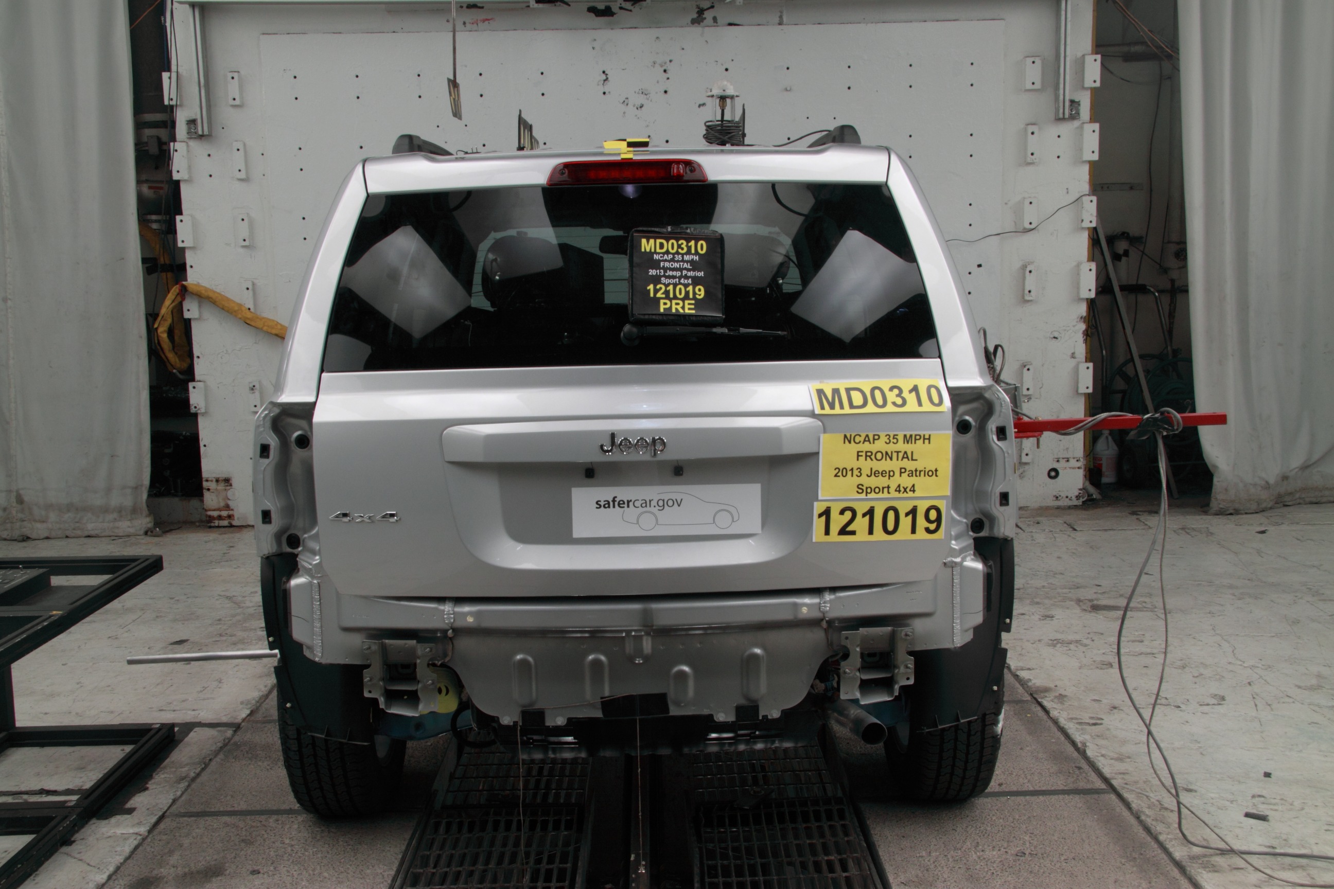 2013 JEEP PATRIOT crash-test photo