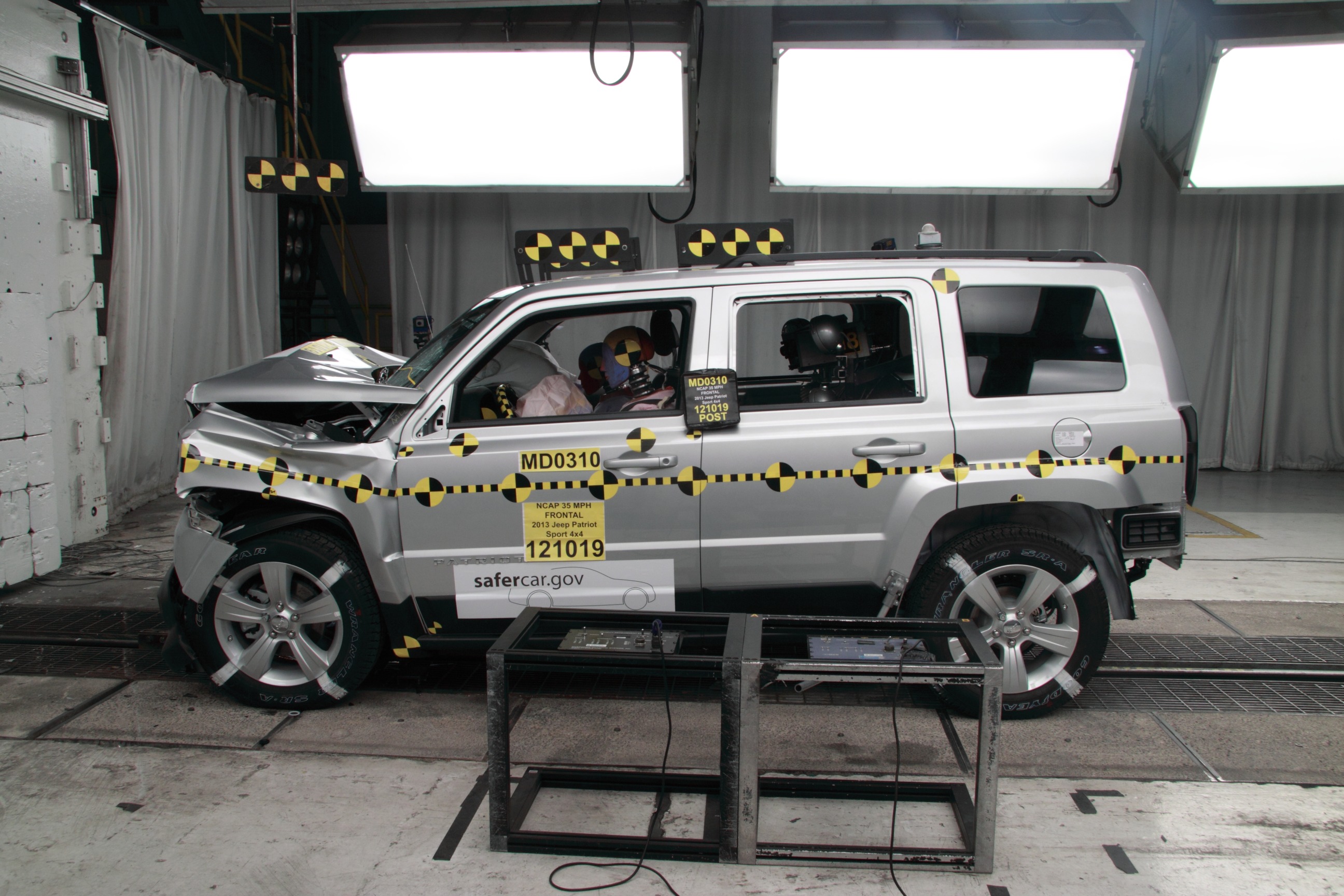2013 JEEP PATRIOT crash image 10