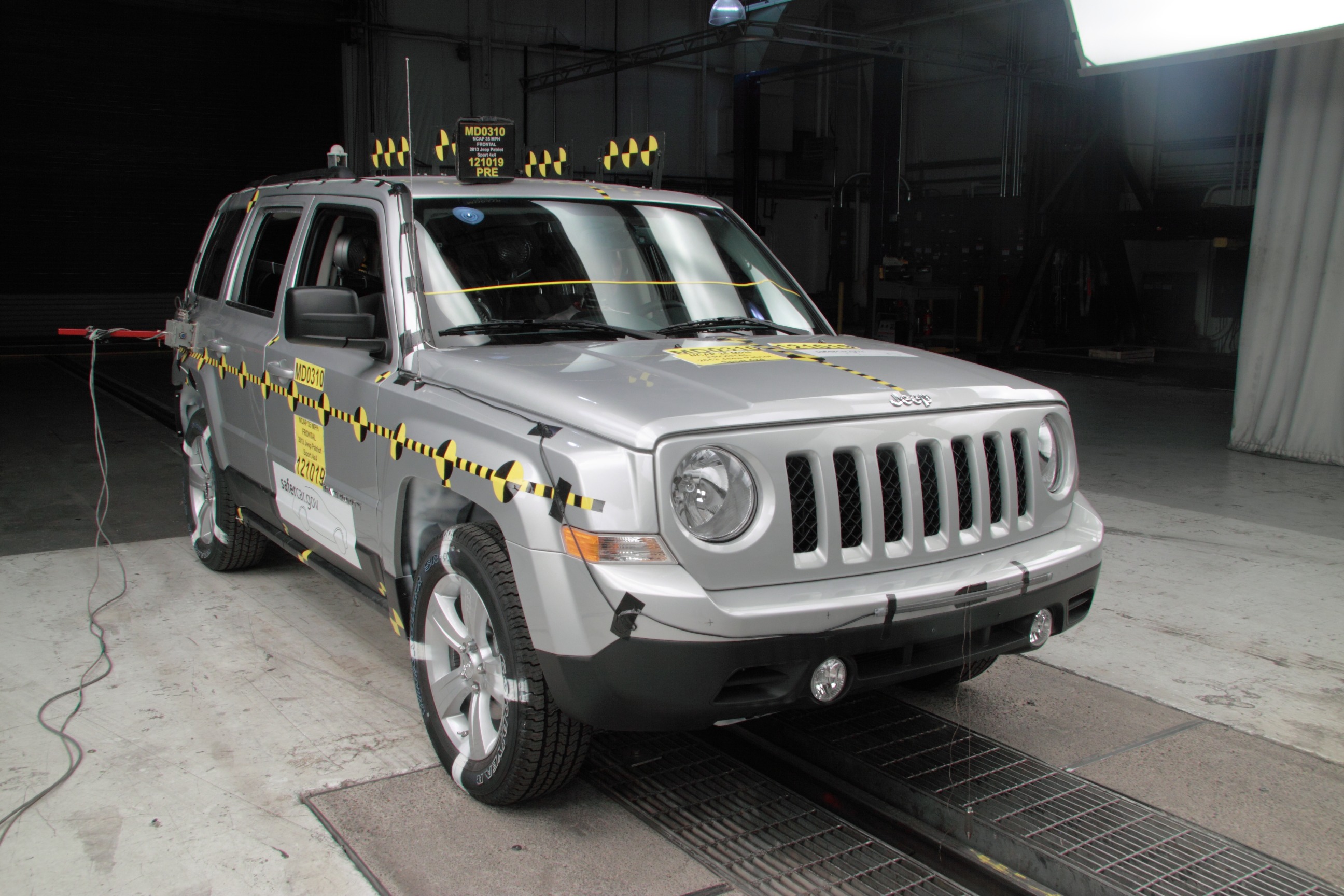 2013 JEEP PATRIOT crash image 13