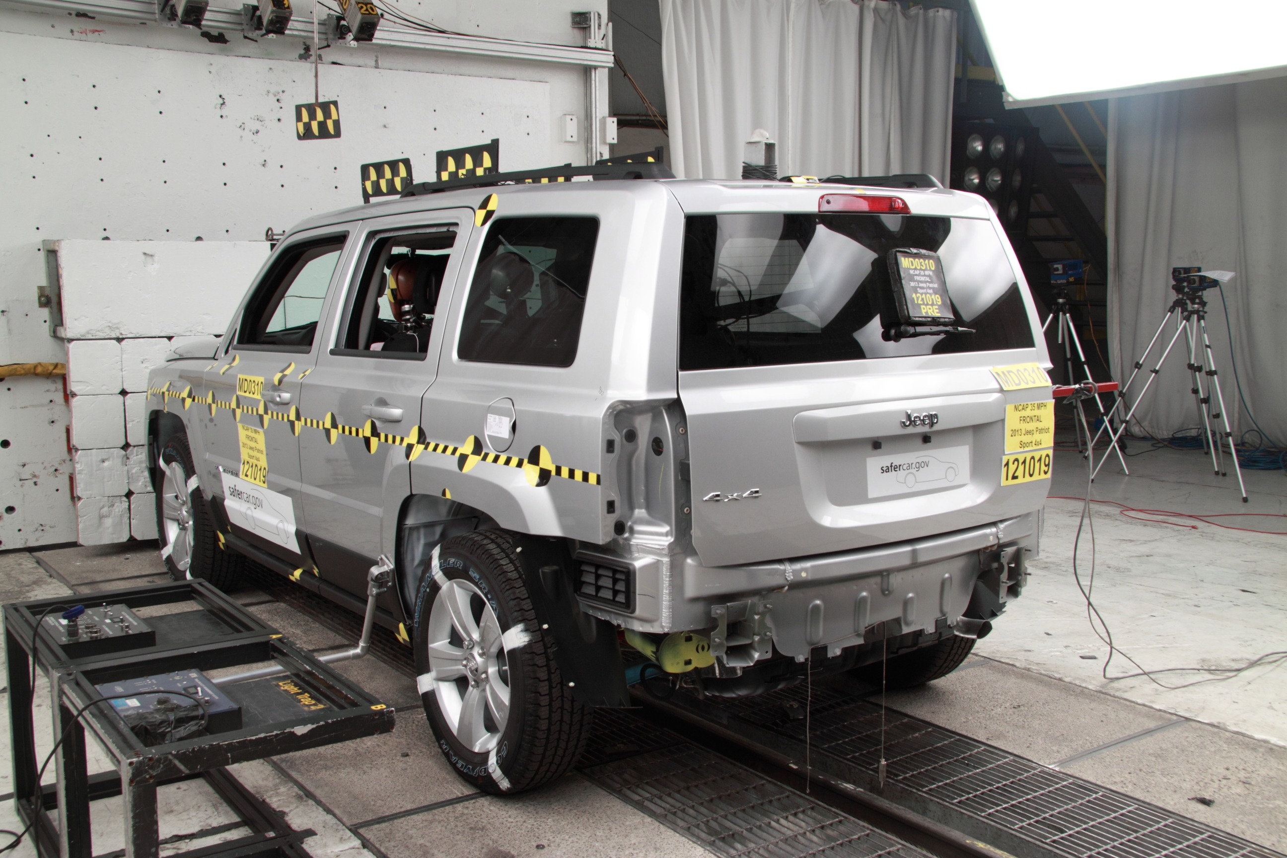 2013 JEEP PATRIOT crash image 15