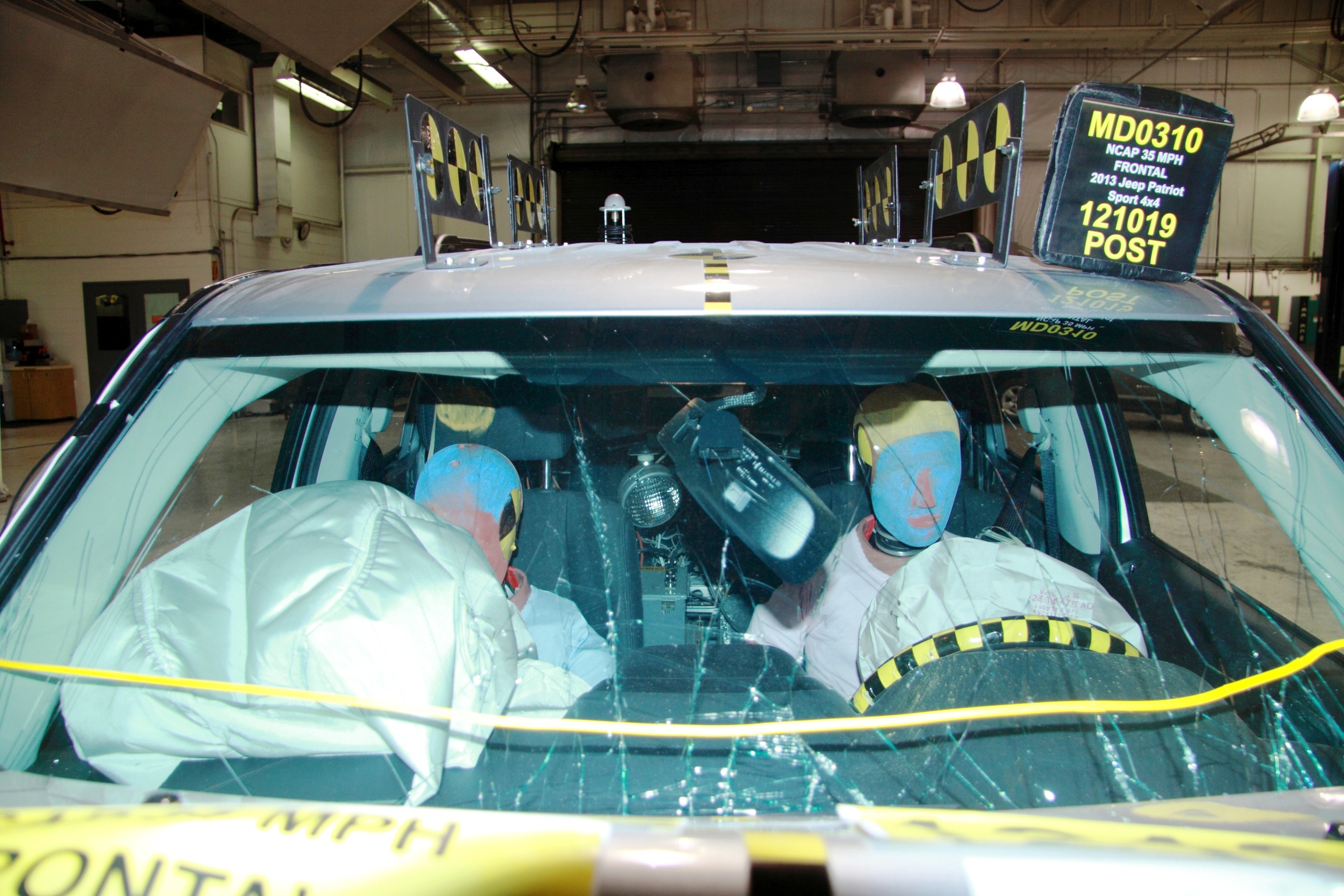 2013 JEEP PATRIOT crash image 18