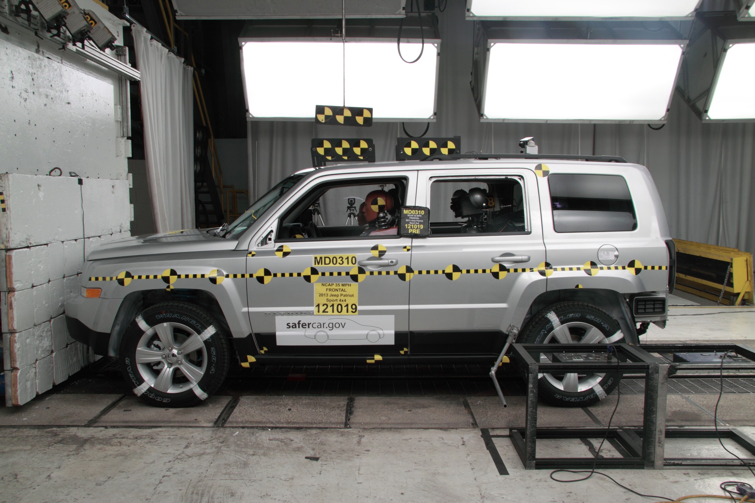 2013 JEEP PATRIOT crash image 8