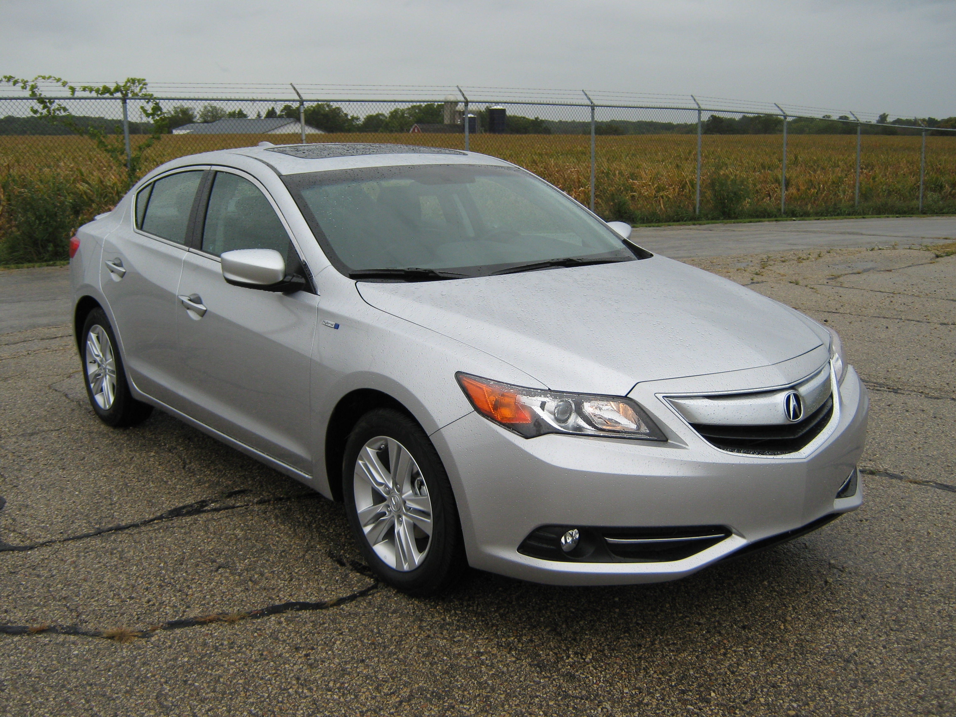 2013 ACURA ILX HYBRID crash-test photo