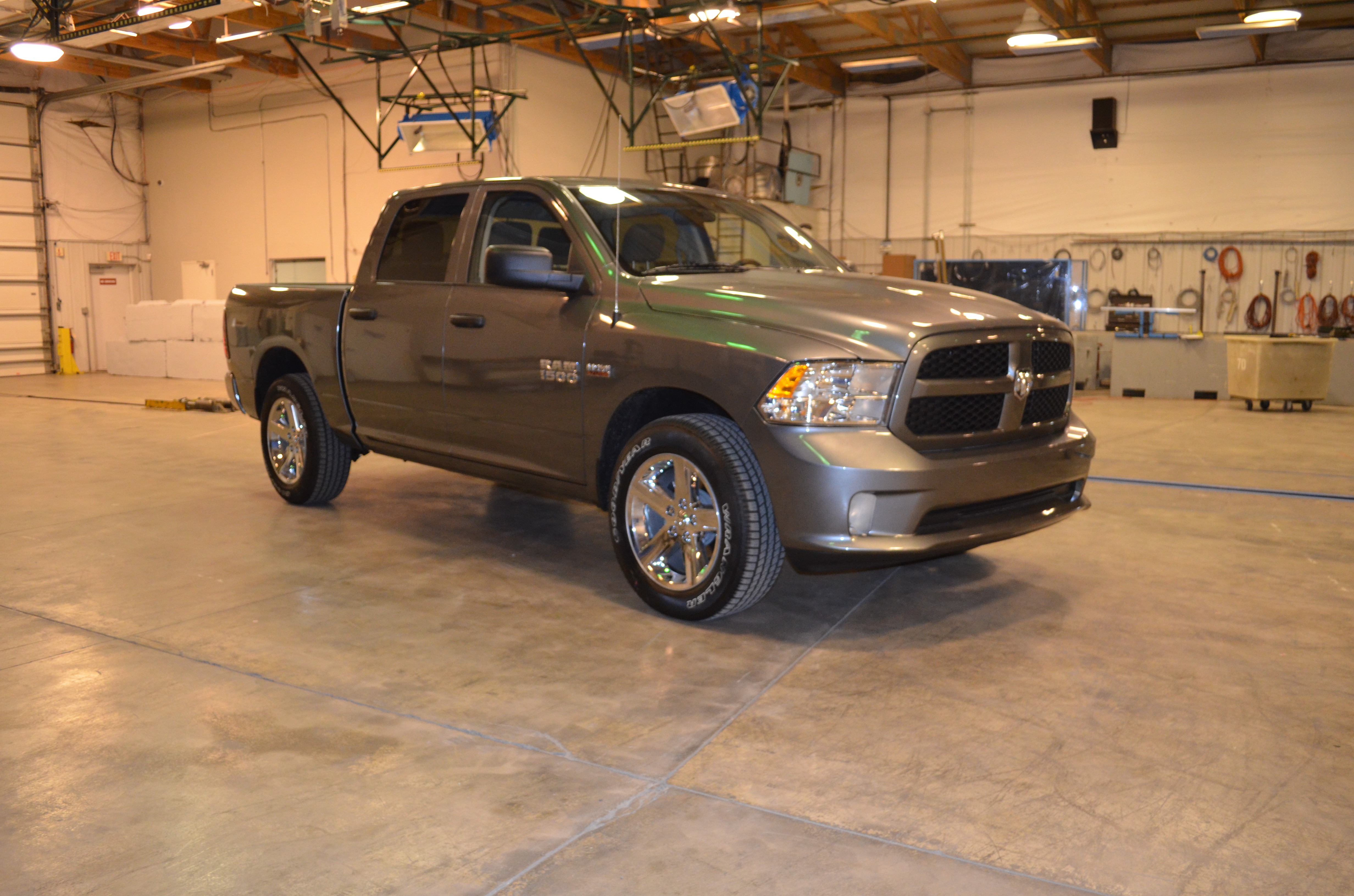 2013 RAM 1500 CREW crash image