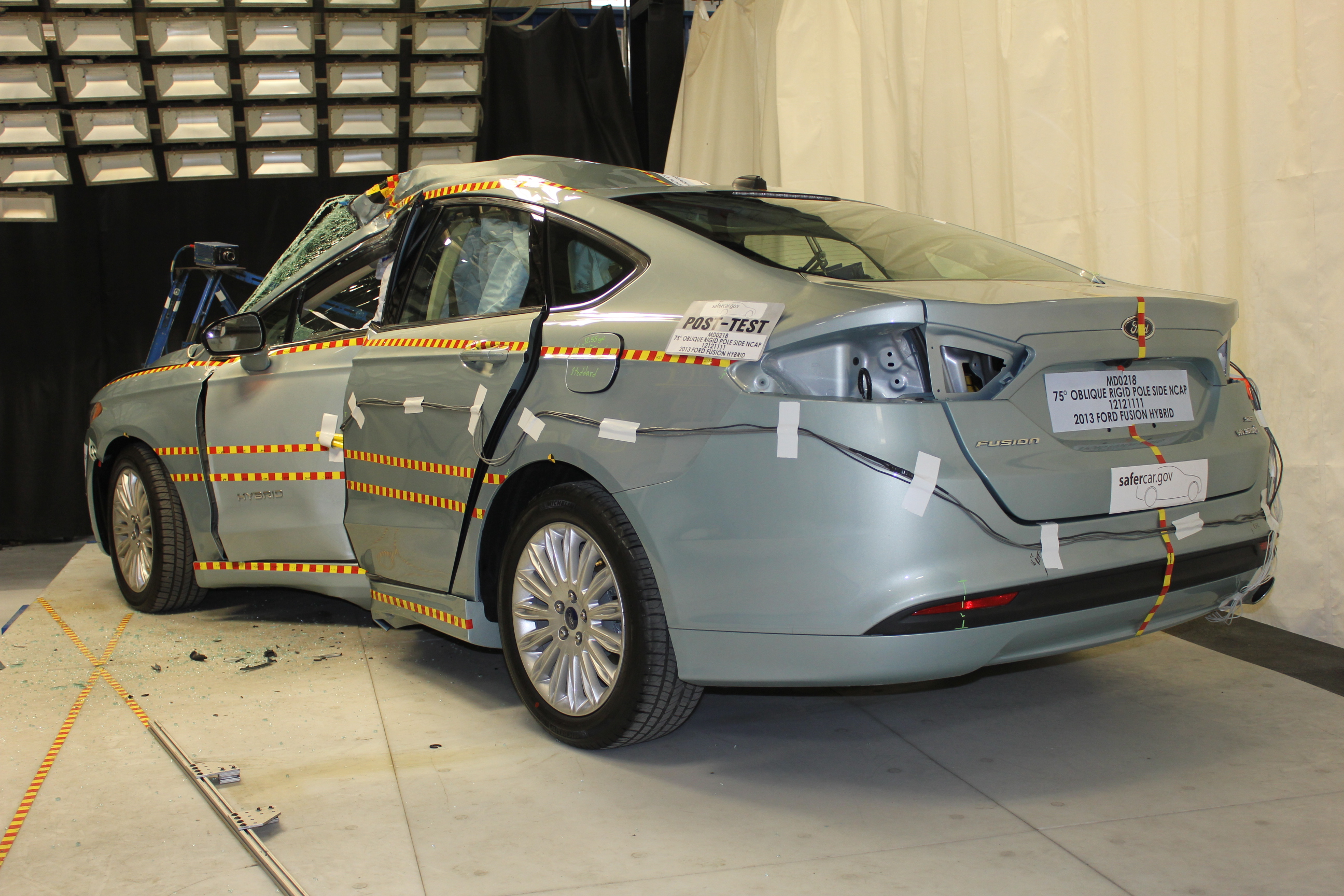 2013 FORD FUSION HYBRID crash image 10
