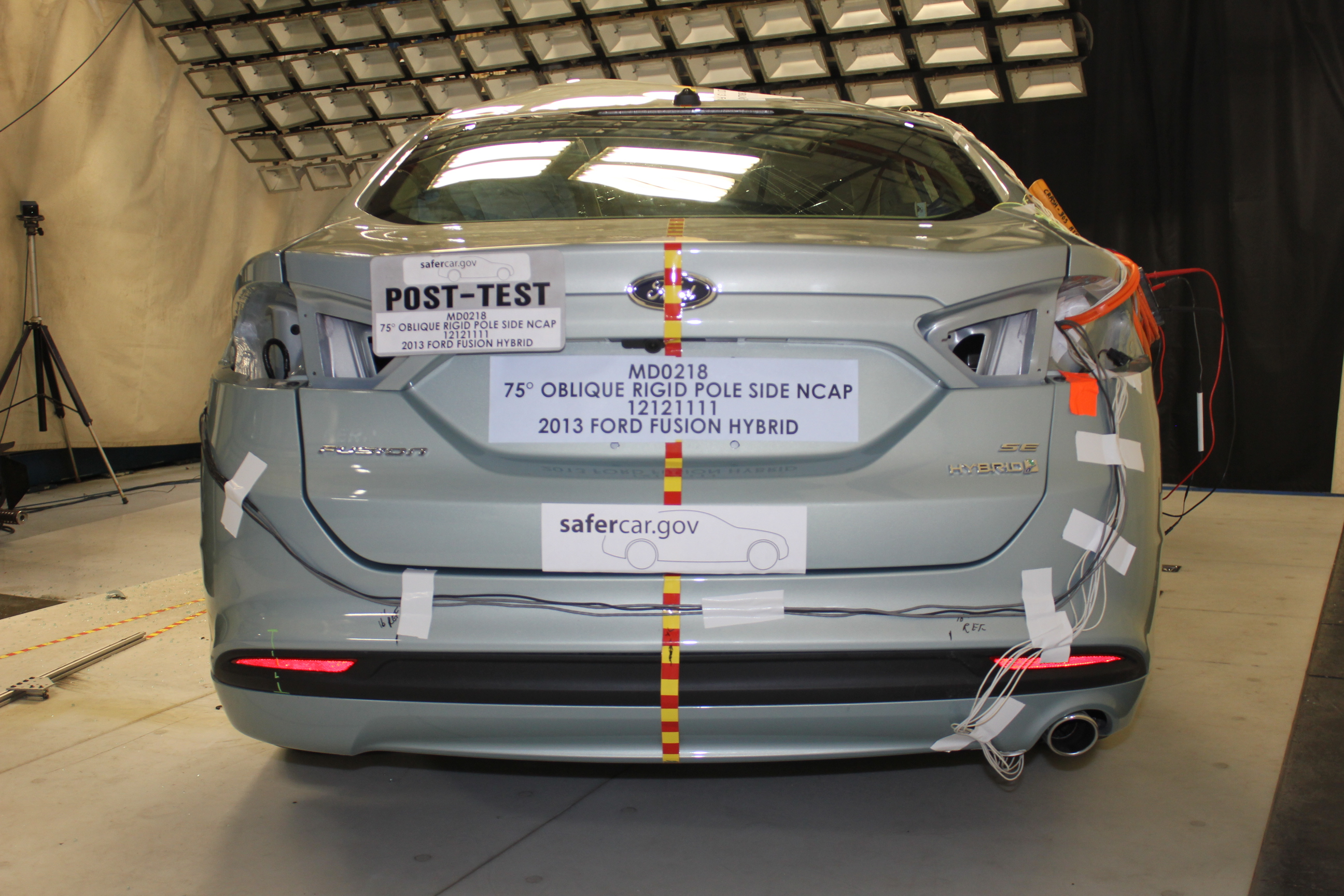 2013 FORD FUSION HYBRID crash image 12
