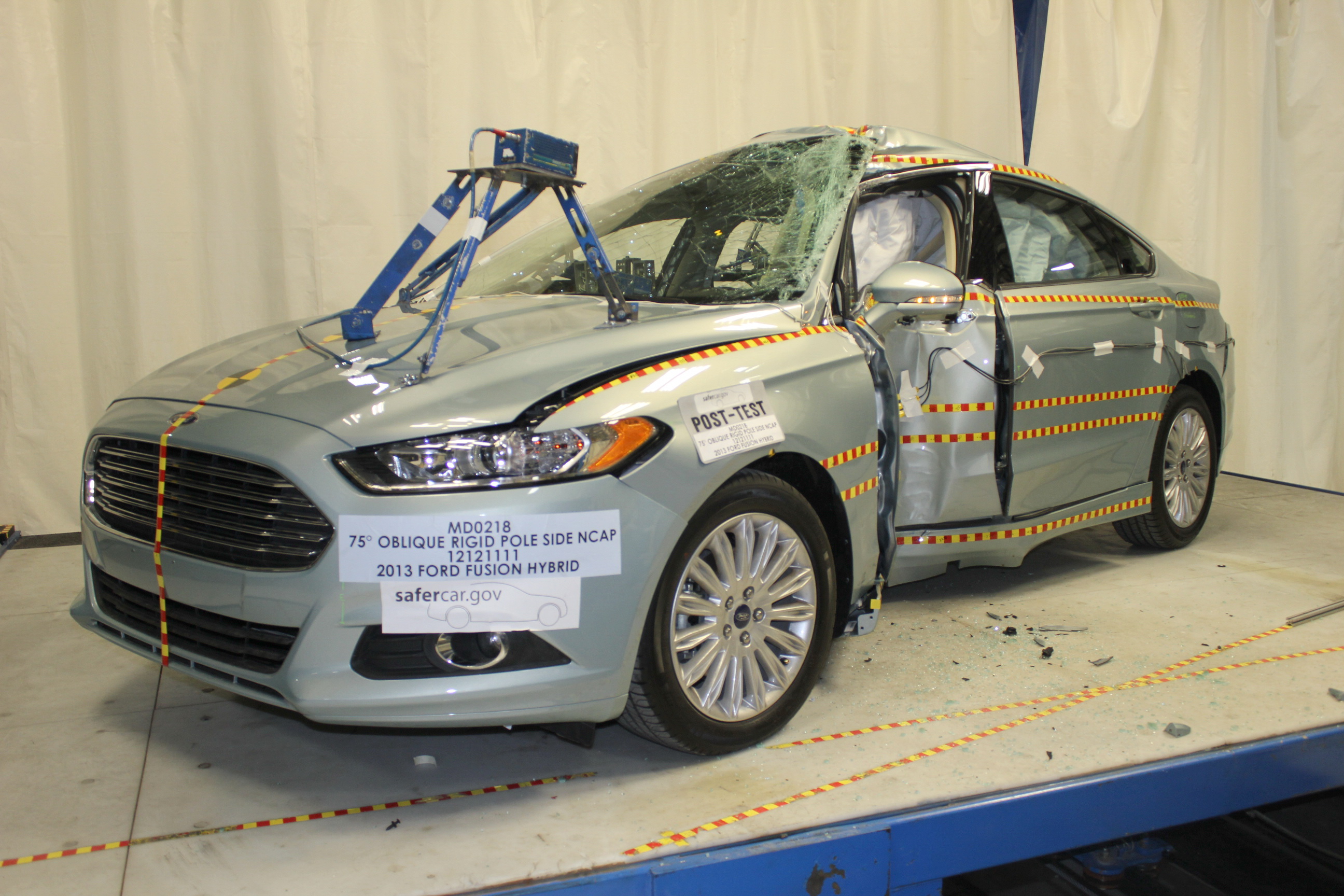 2013 FORD FUSION HYBRID crash image 6