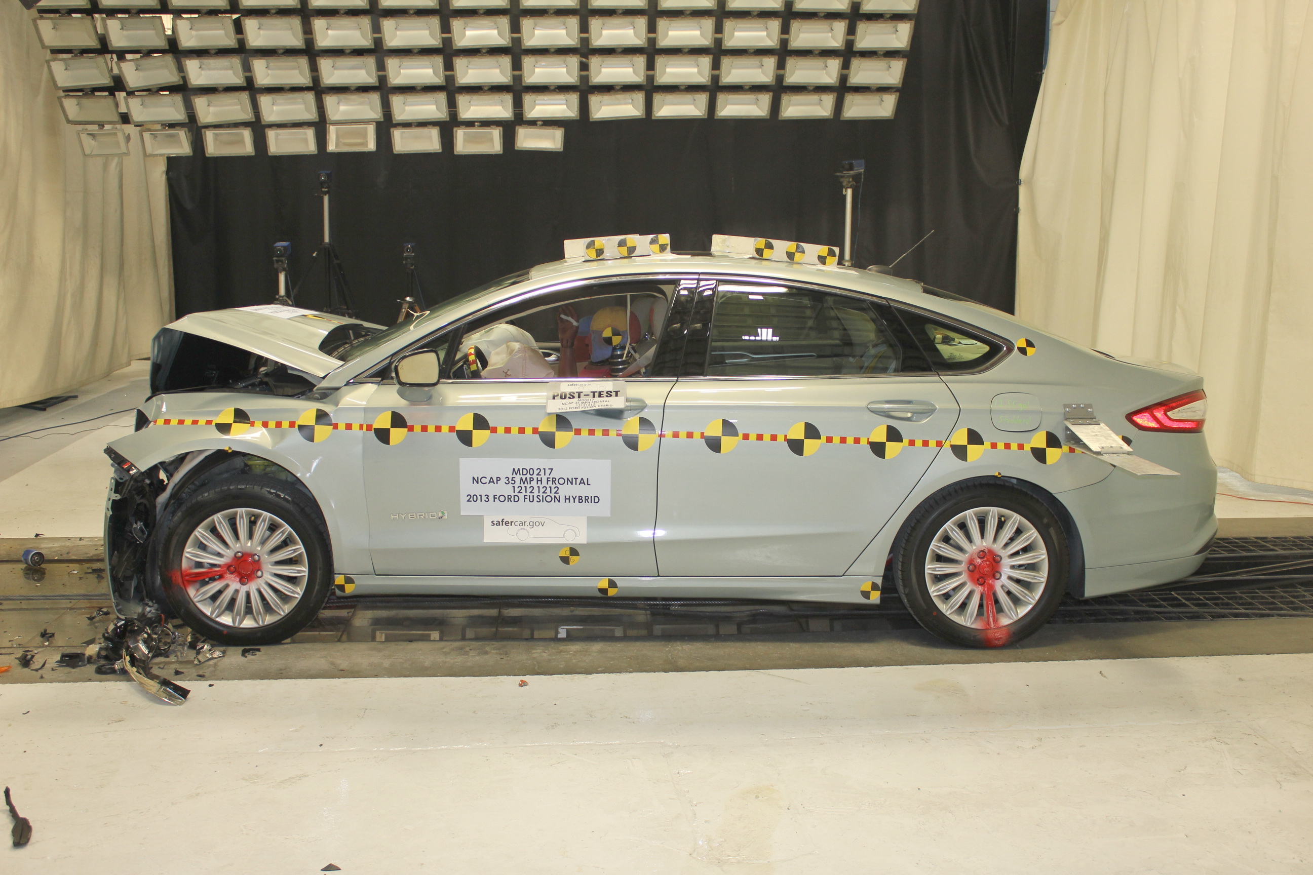 2013 FORD FUSION HYBRID crash image 10