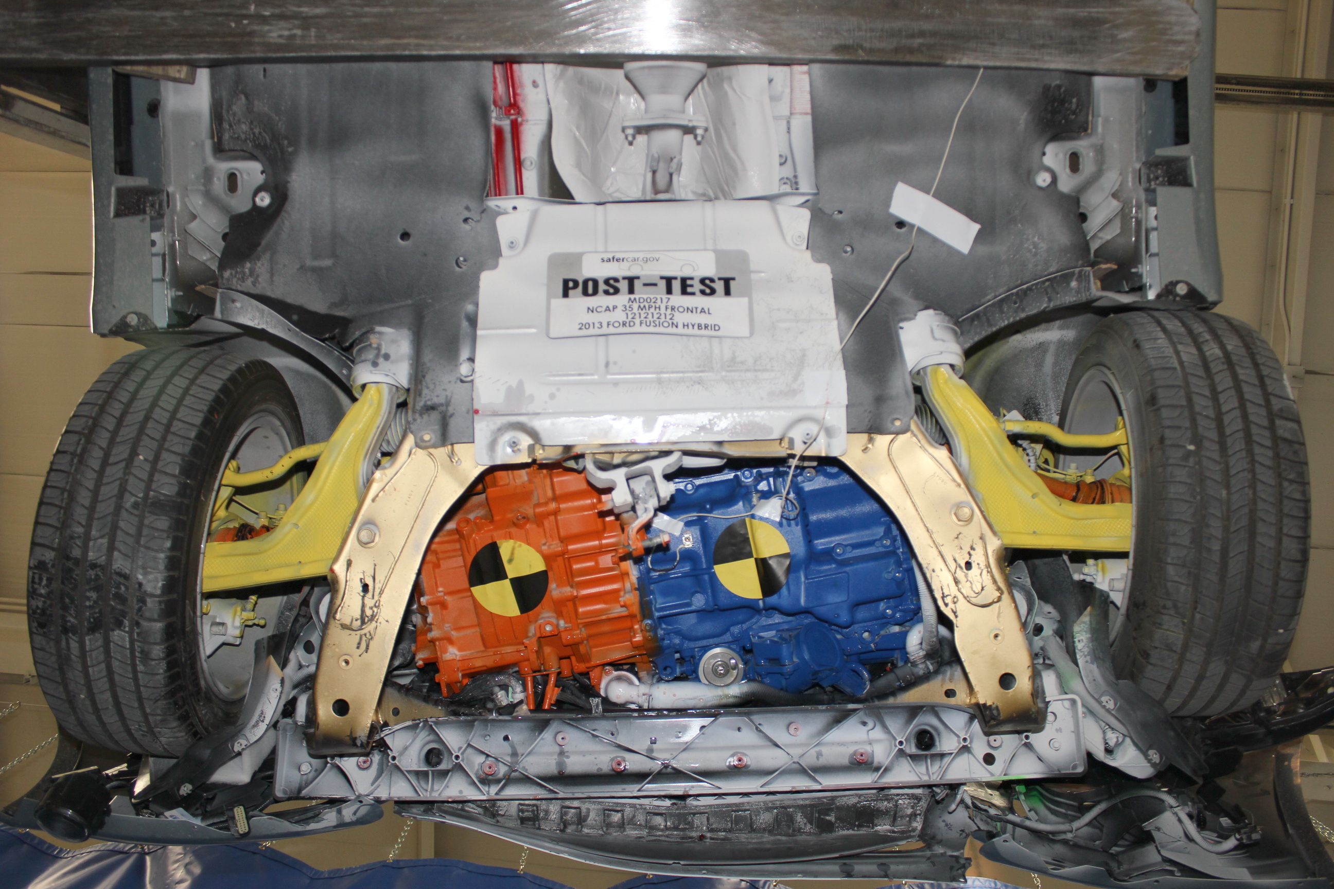2013 FORD FUSION HYBRID crash image 24