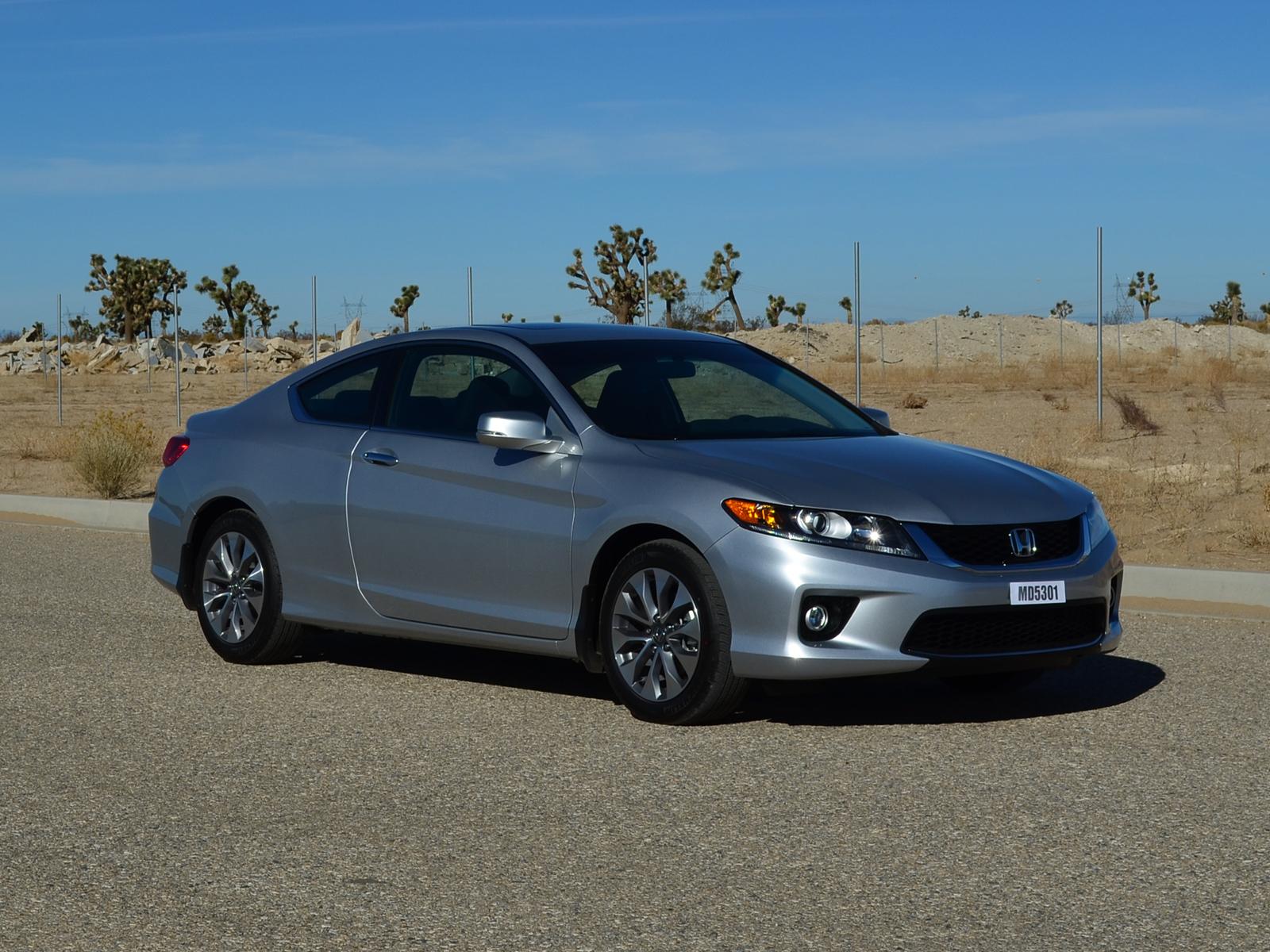2013 HONDA ACCORD crash-test photo