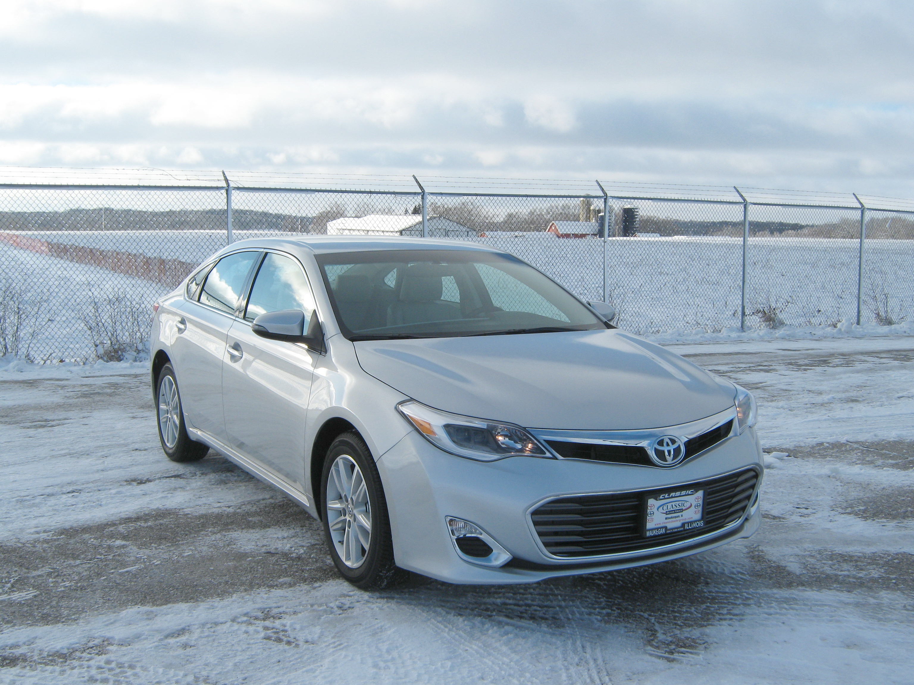 2013 TOYOTA AVALON crash-test photo