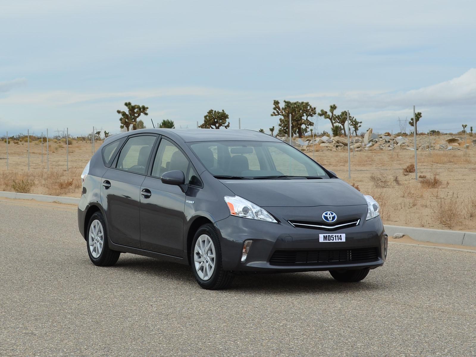 2013 TOYOTA PRIUS V crash image