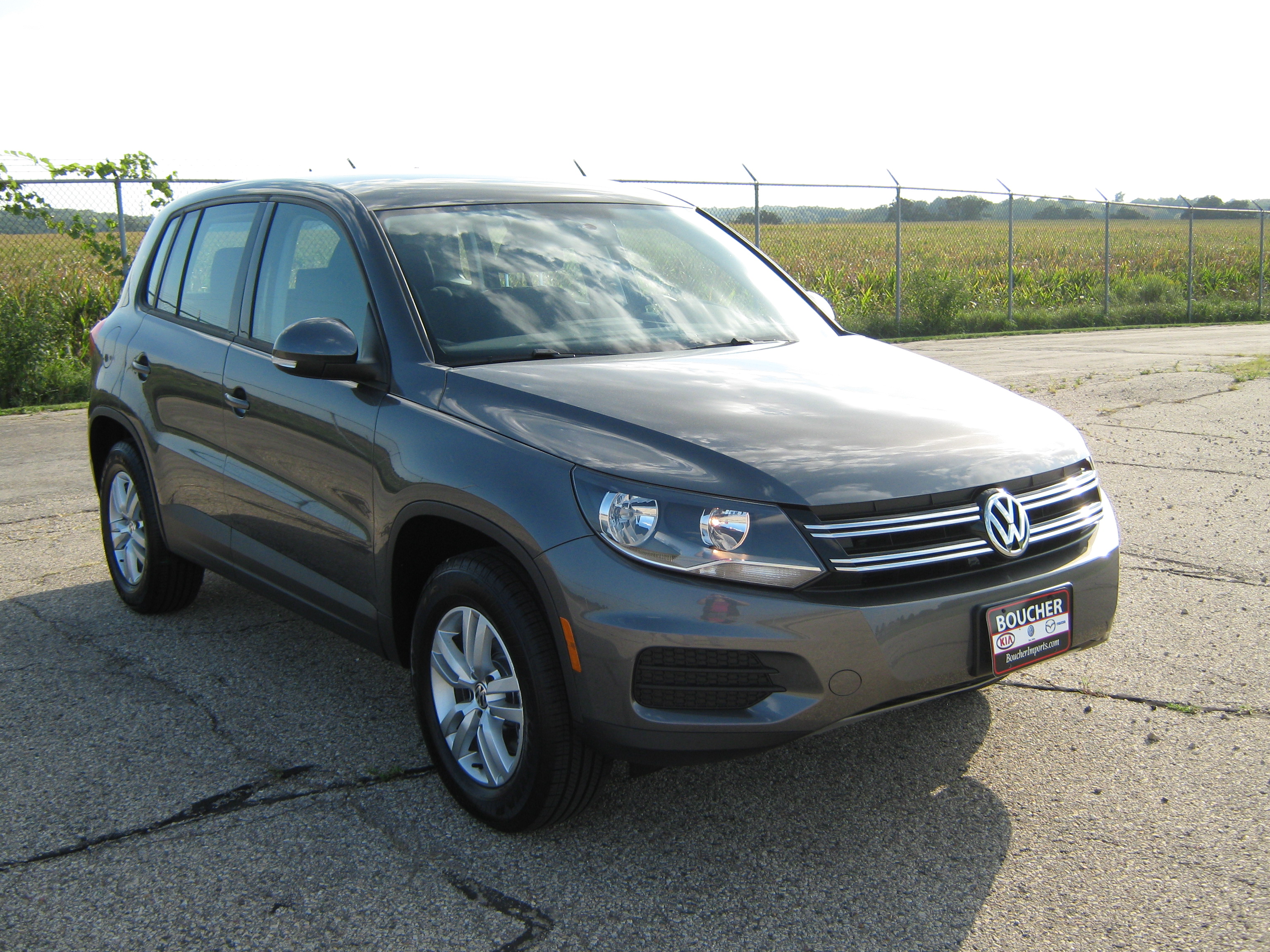 2013 VOLKSWAGEN TIGUAN crash image