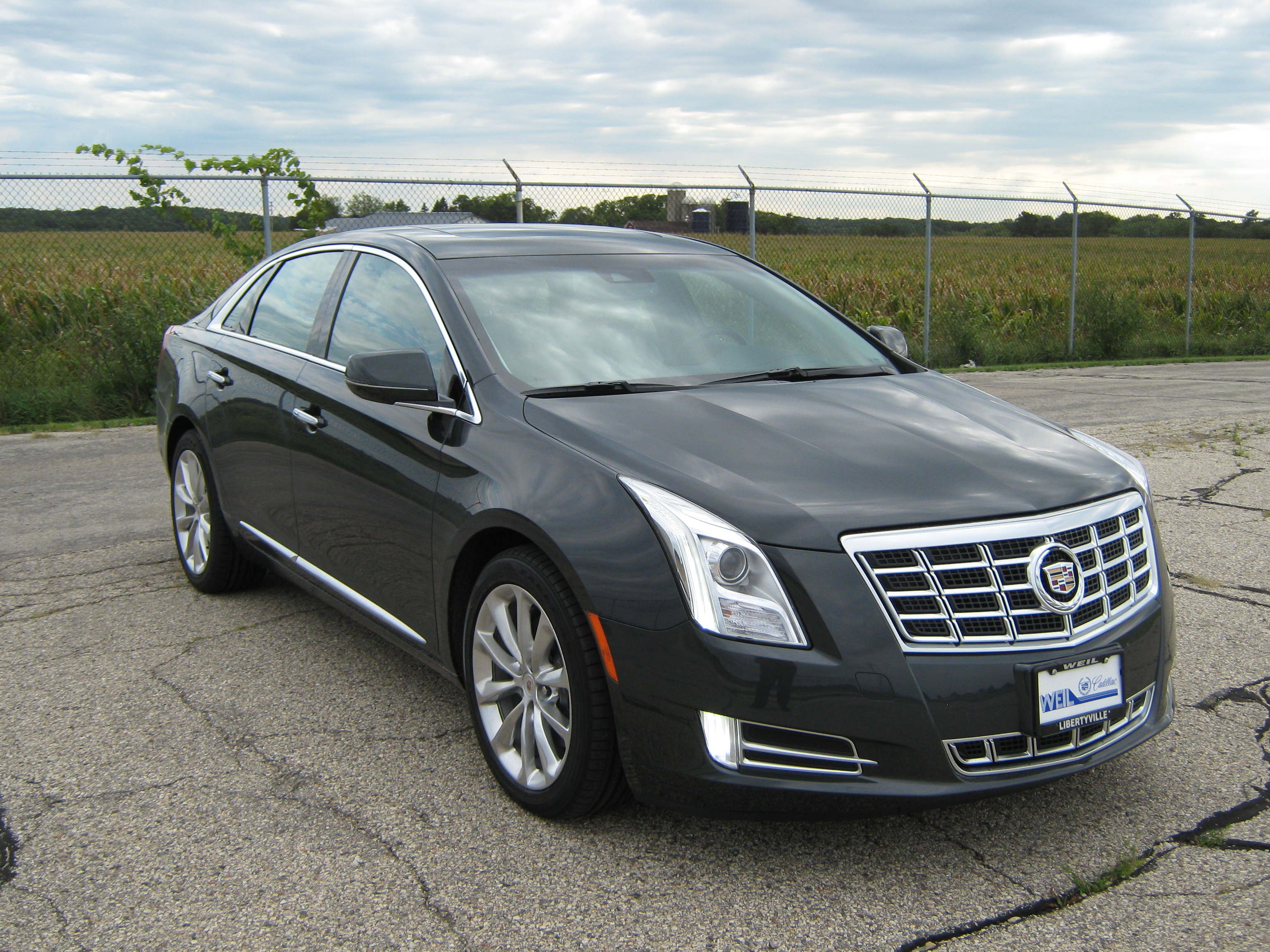 2013 CADILLAC XTS crash image