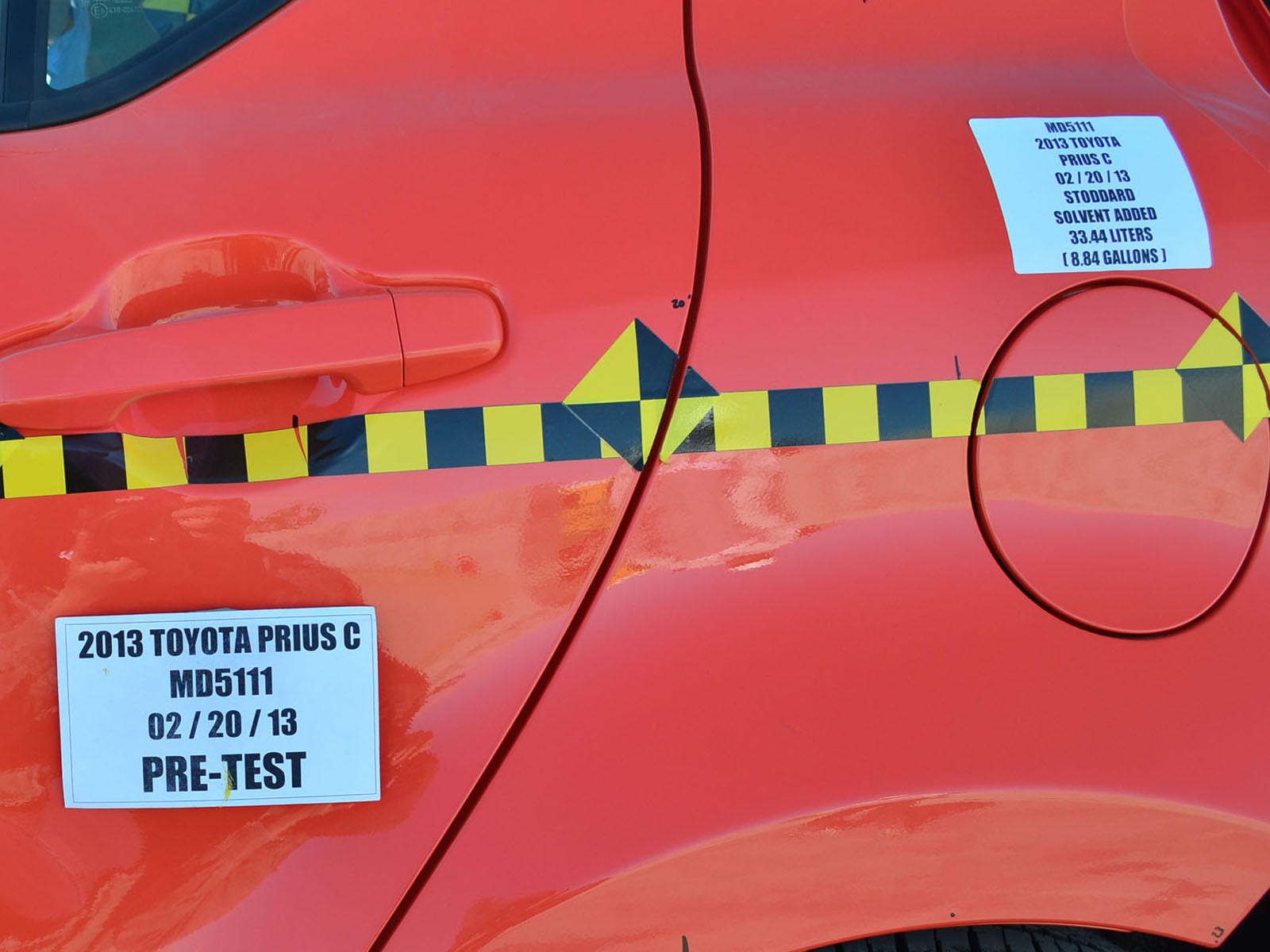 2013 TOYOTA PRIUS C crash image 23