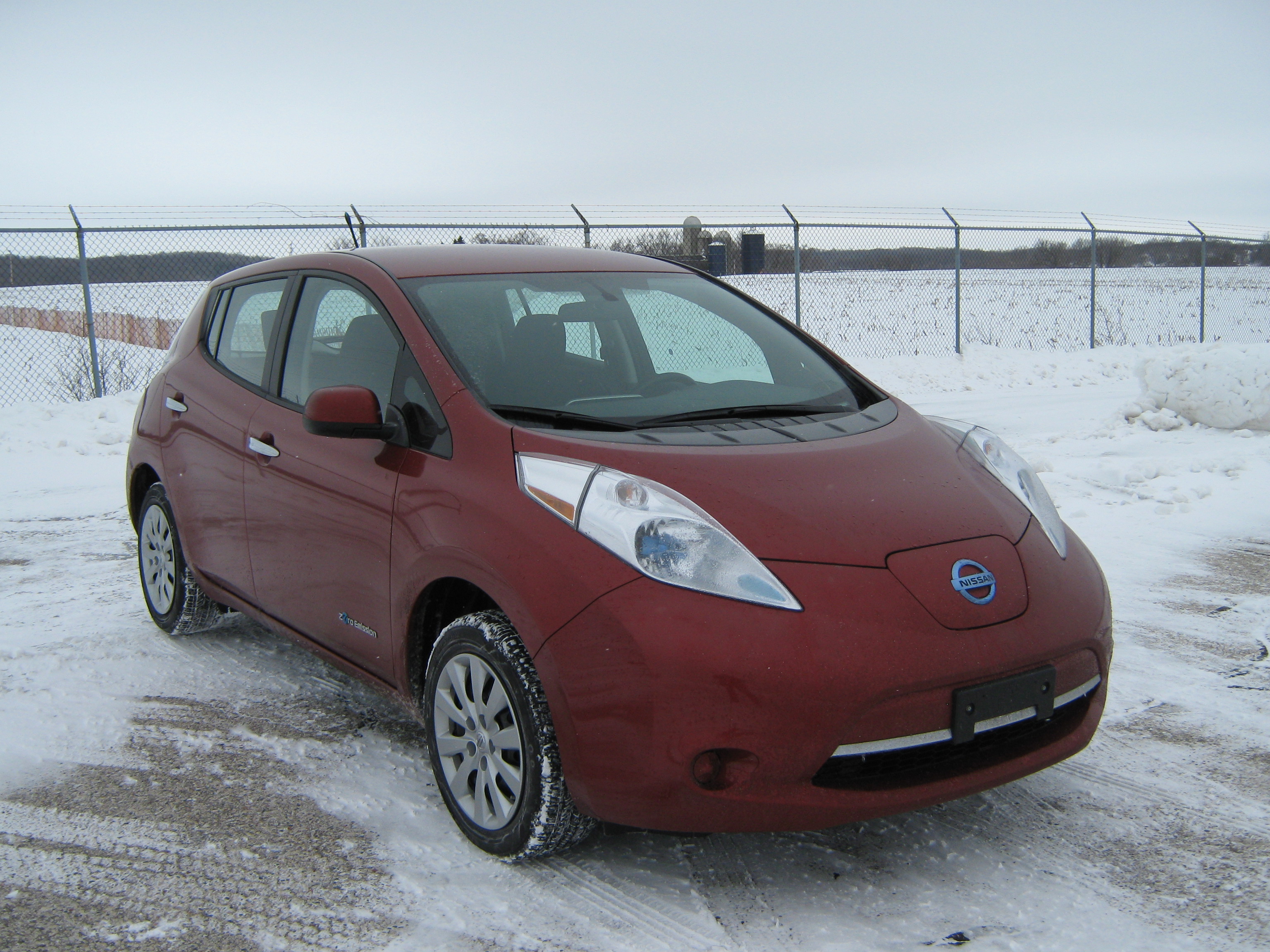 2013 NISSAN LEAF crash image