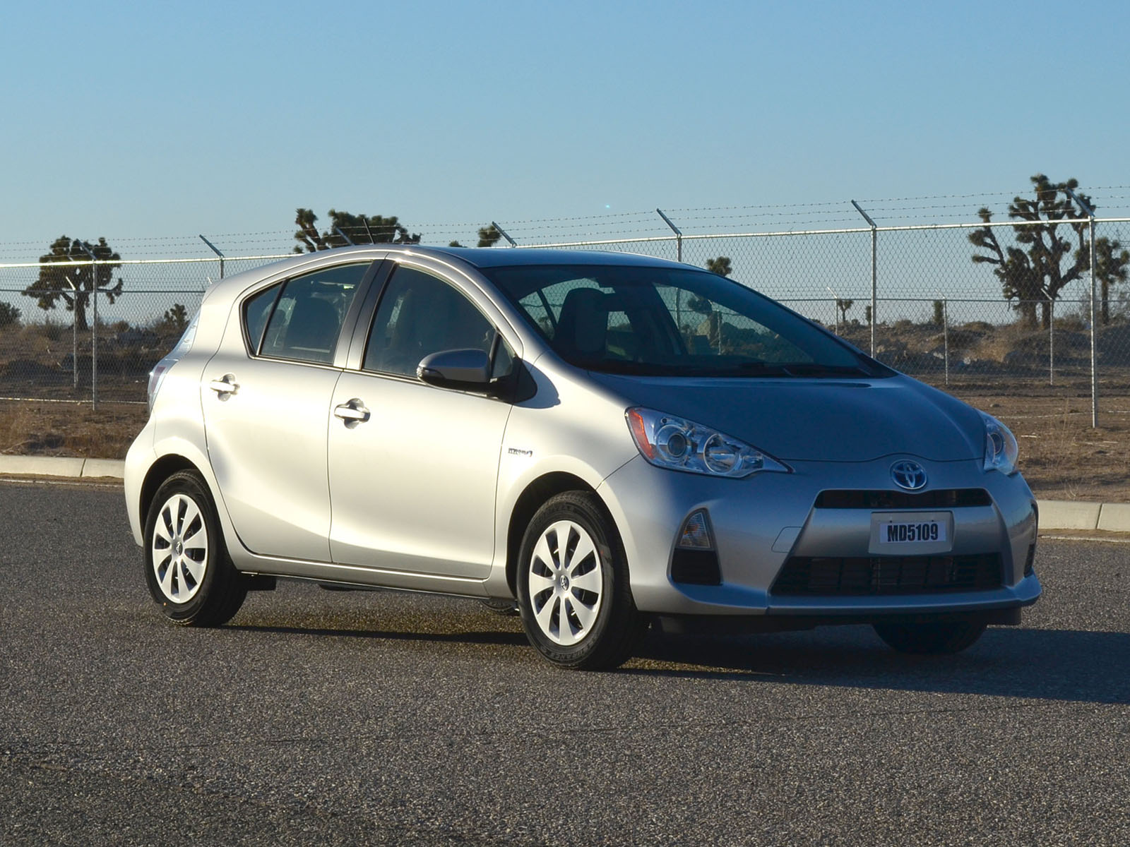 2013 TOYOTA PRIUS C crash image