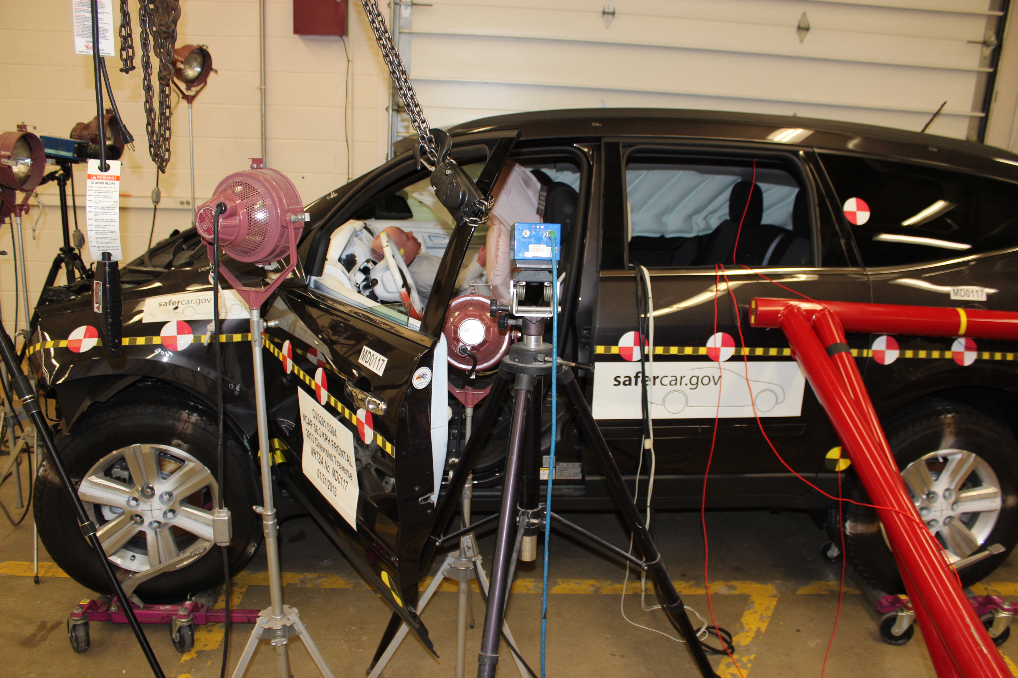 2013 CHEVROLET TRAVERSE crash image