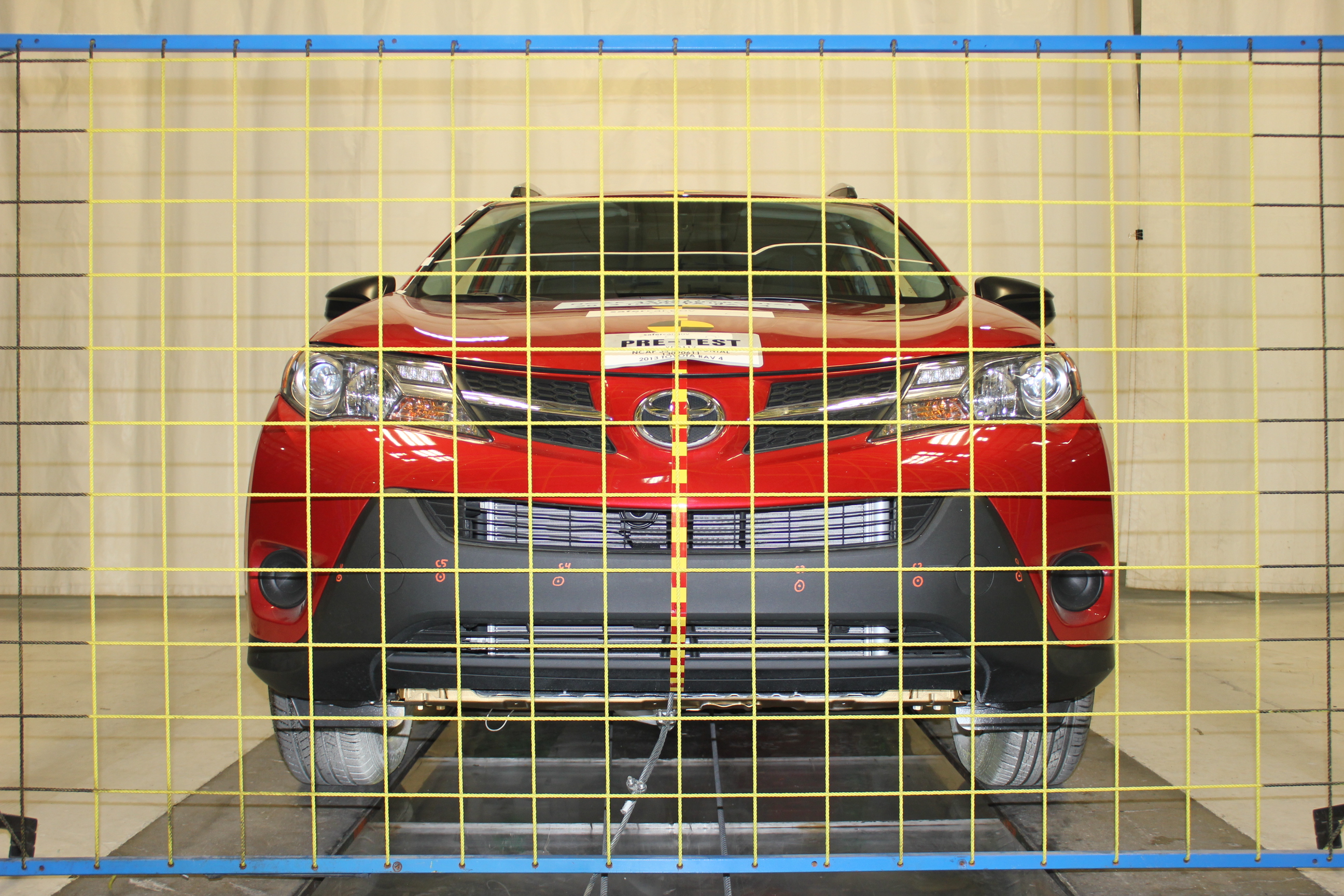2013 TOYOTA RAV4 crash image