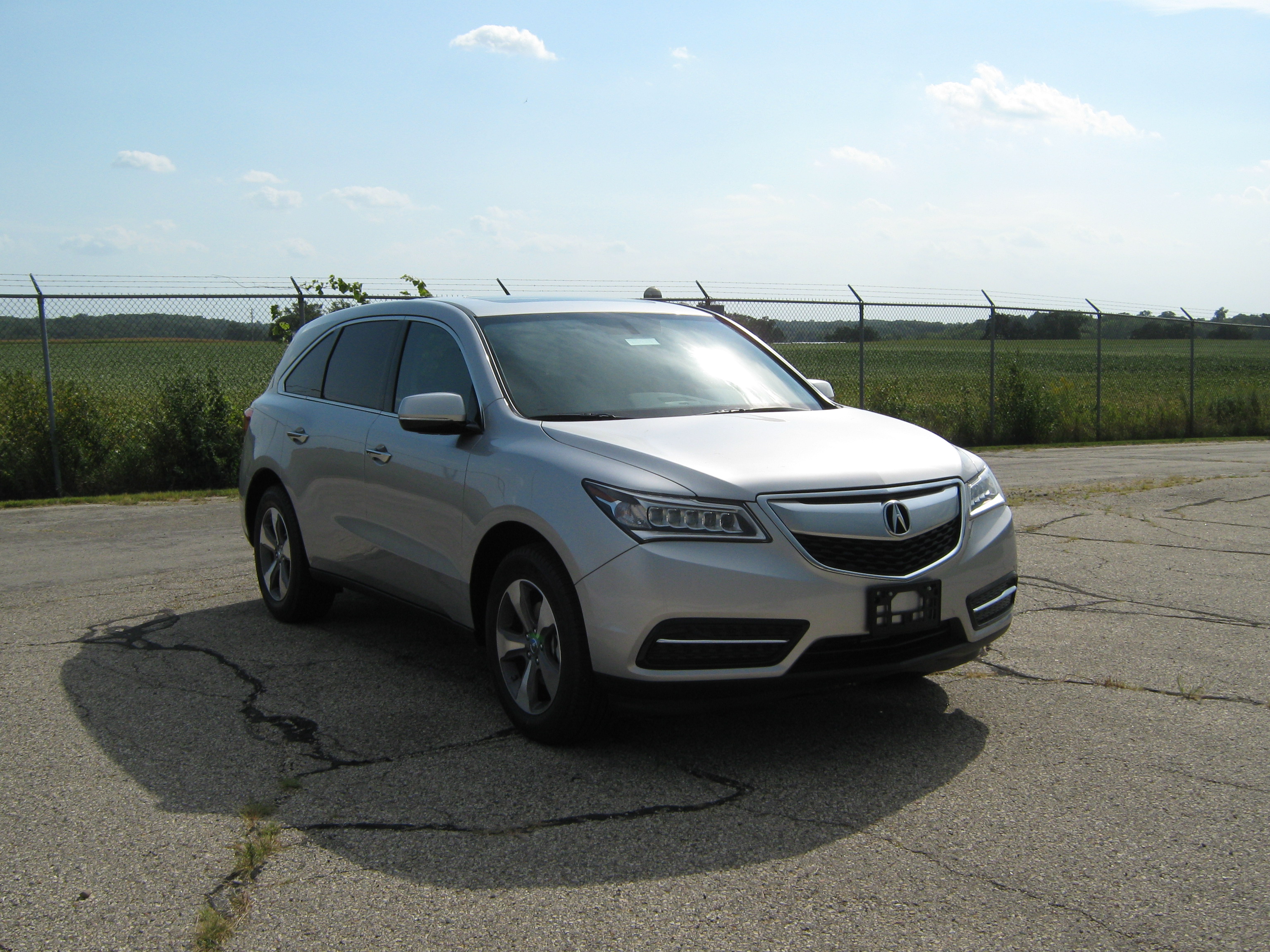 2014 ACURA MDX crash-test photo