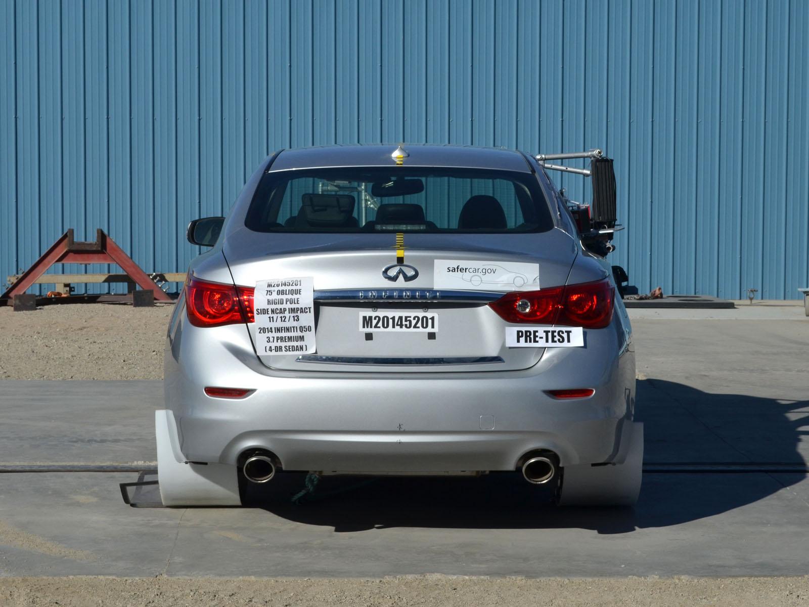2014 INFINITI Q50 crash image 11