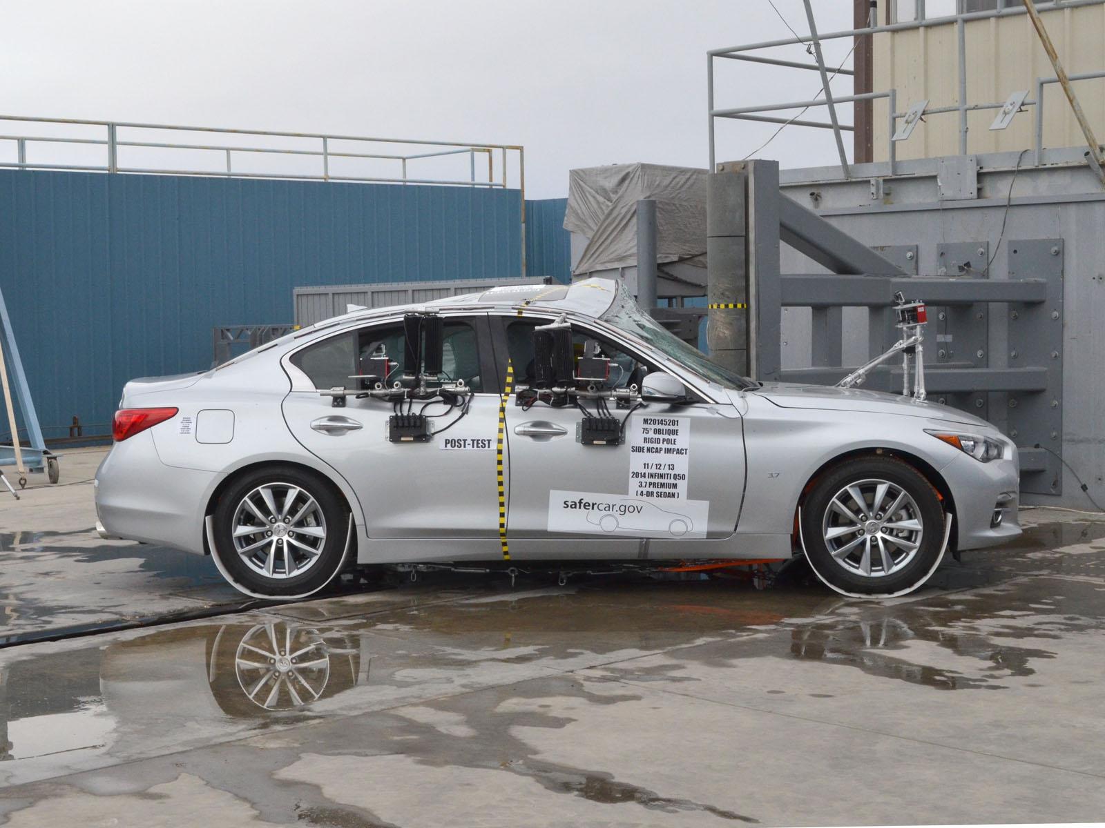 2014 INFINITI Q50 crash image 14