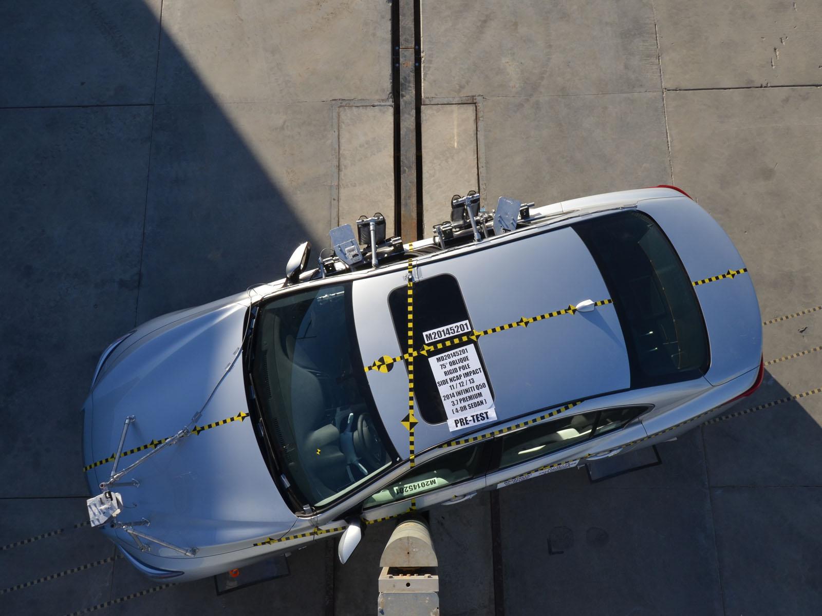 2014 INFINITI Q50 crash image 15