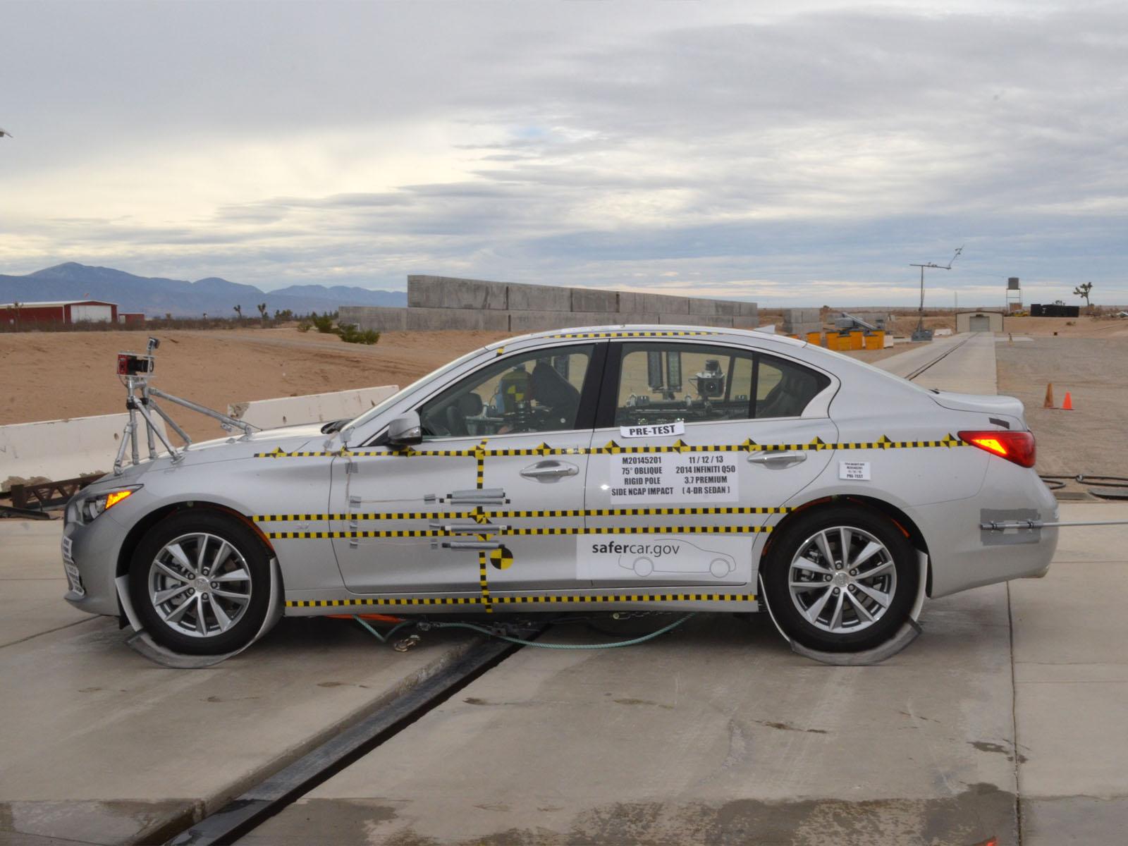 2014 INFINITI Q50 crash image 7