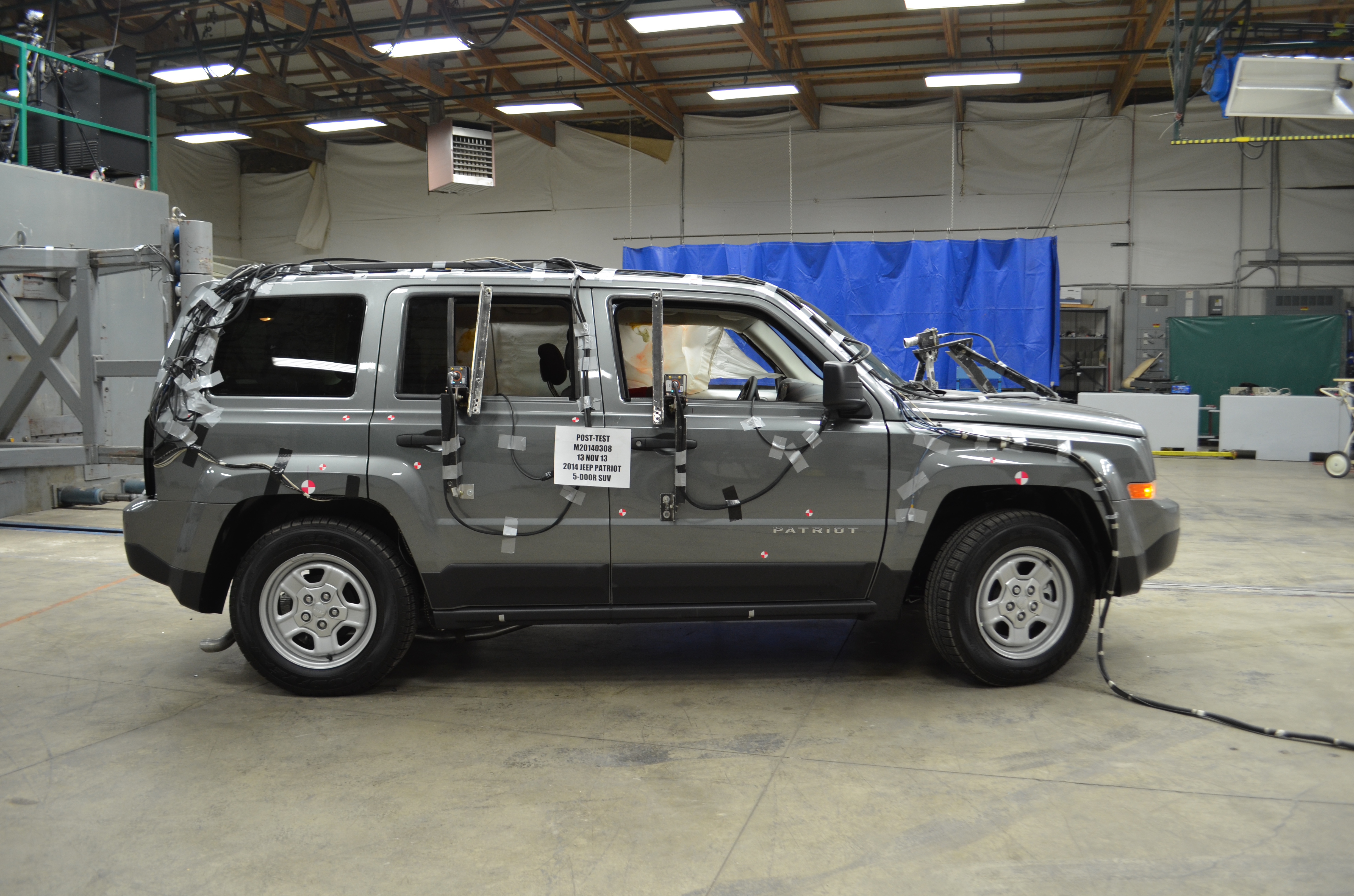 2014 JEEP PATRIOT crash image 16