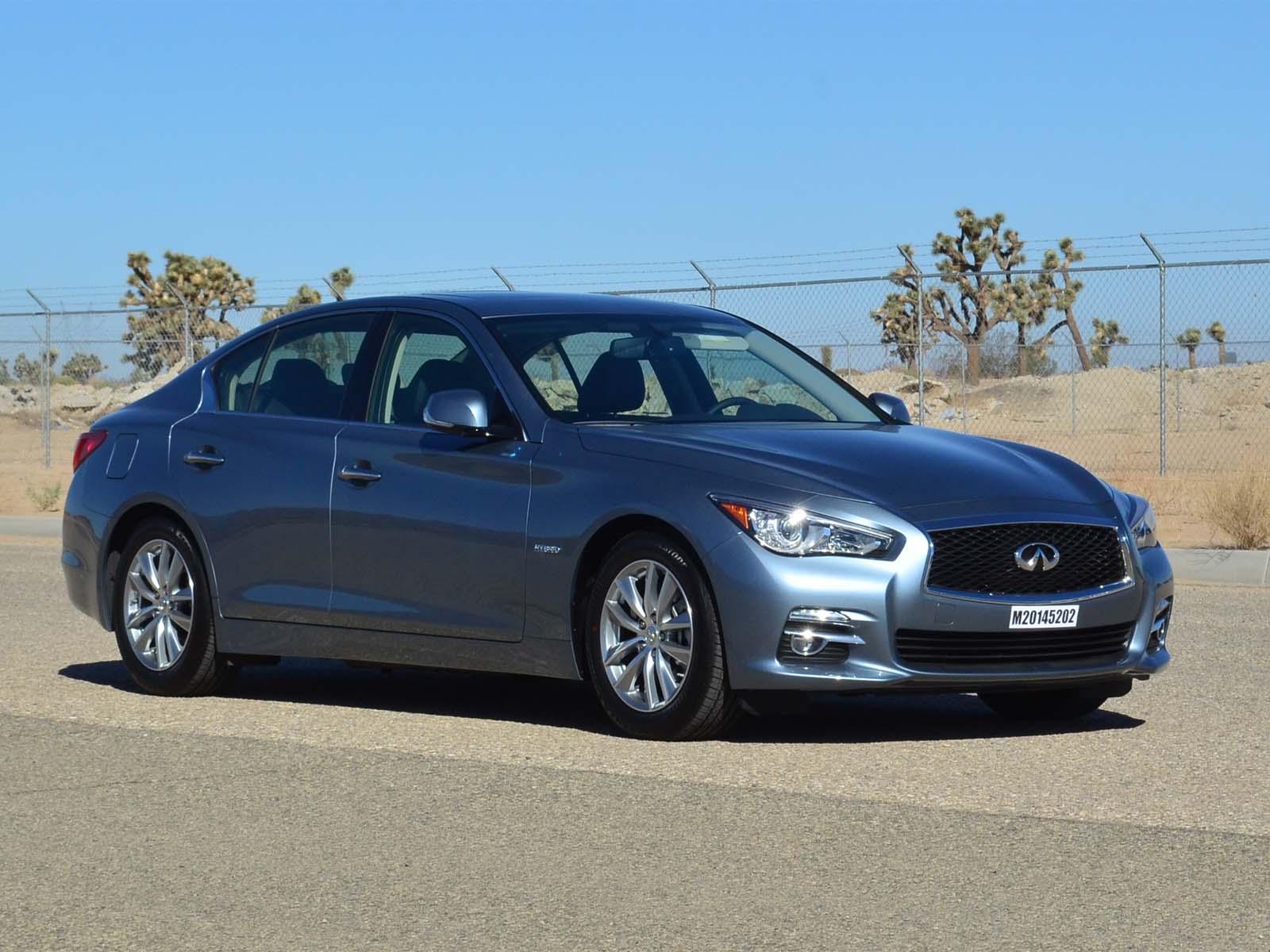 2014 INFINITI Q50 HYBRID crash-test photo