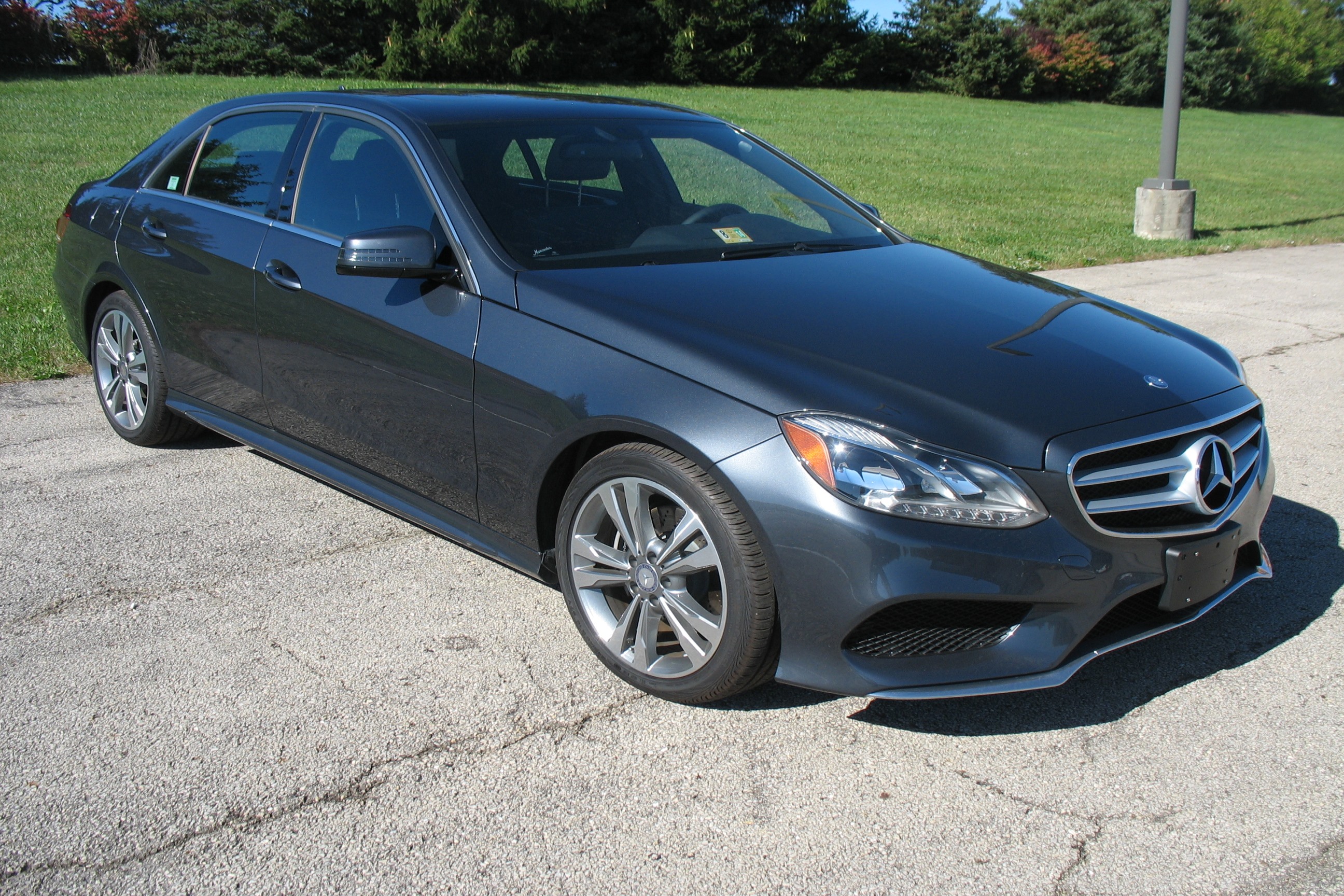2014 MERCEDES E350 crash-test photo