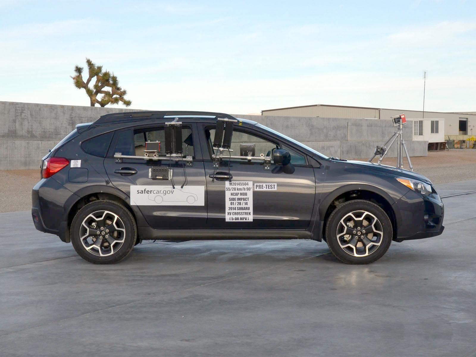 2014 SUBARU XV CROSSTREK crash image 13