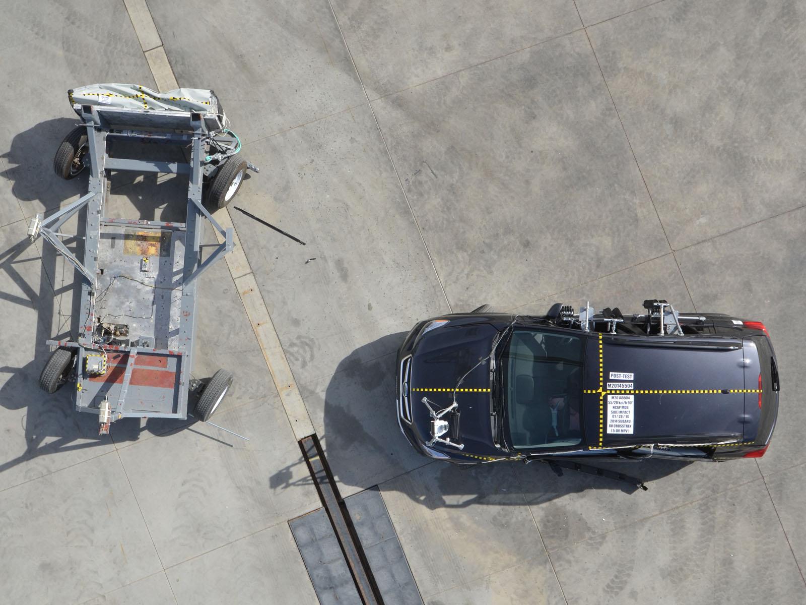 2014 SUBARU XV CROSSTREK crash image 16