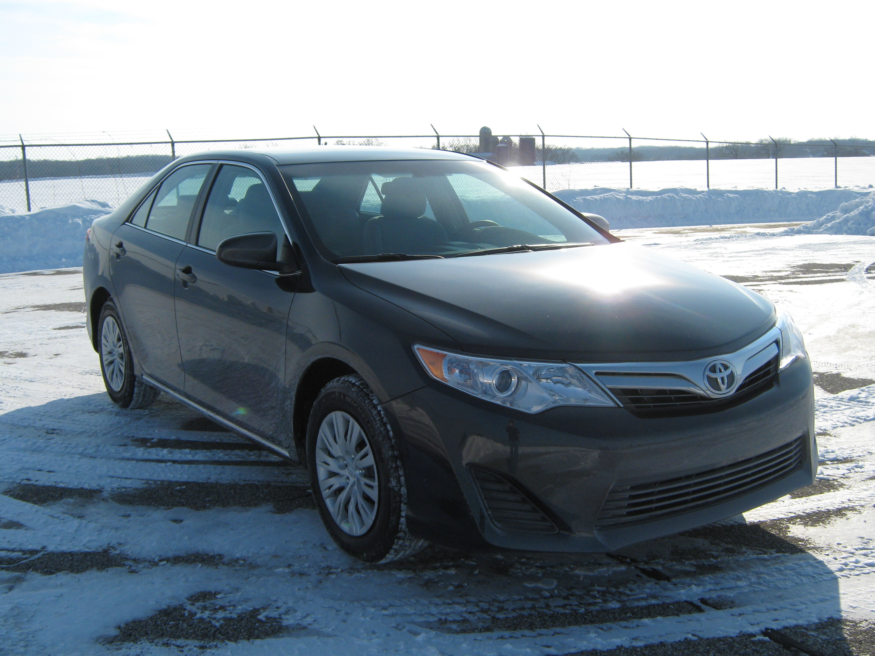 2014 TOYOTA CAMRY crash-test photo