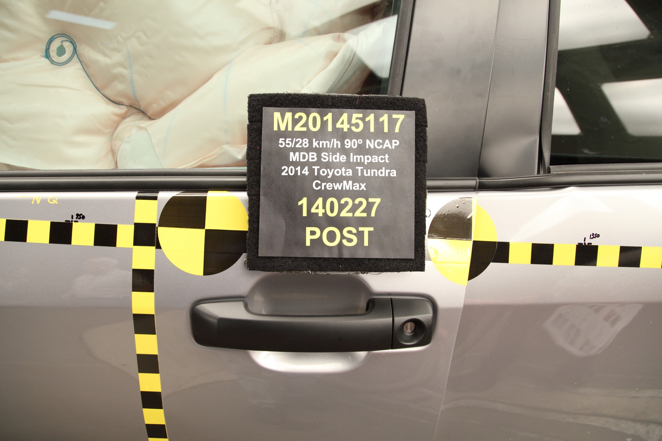 2014 TOYOTA TUNDRA crash image 23