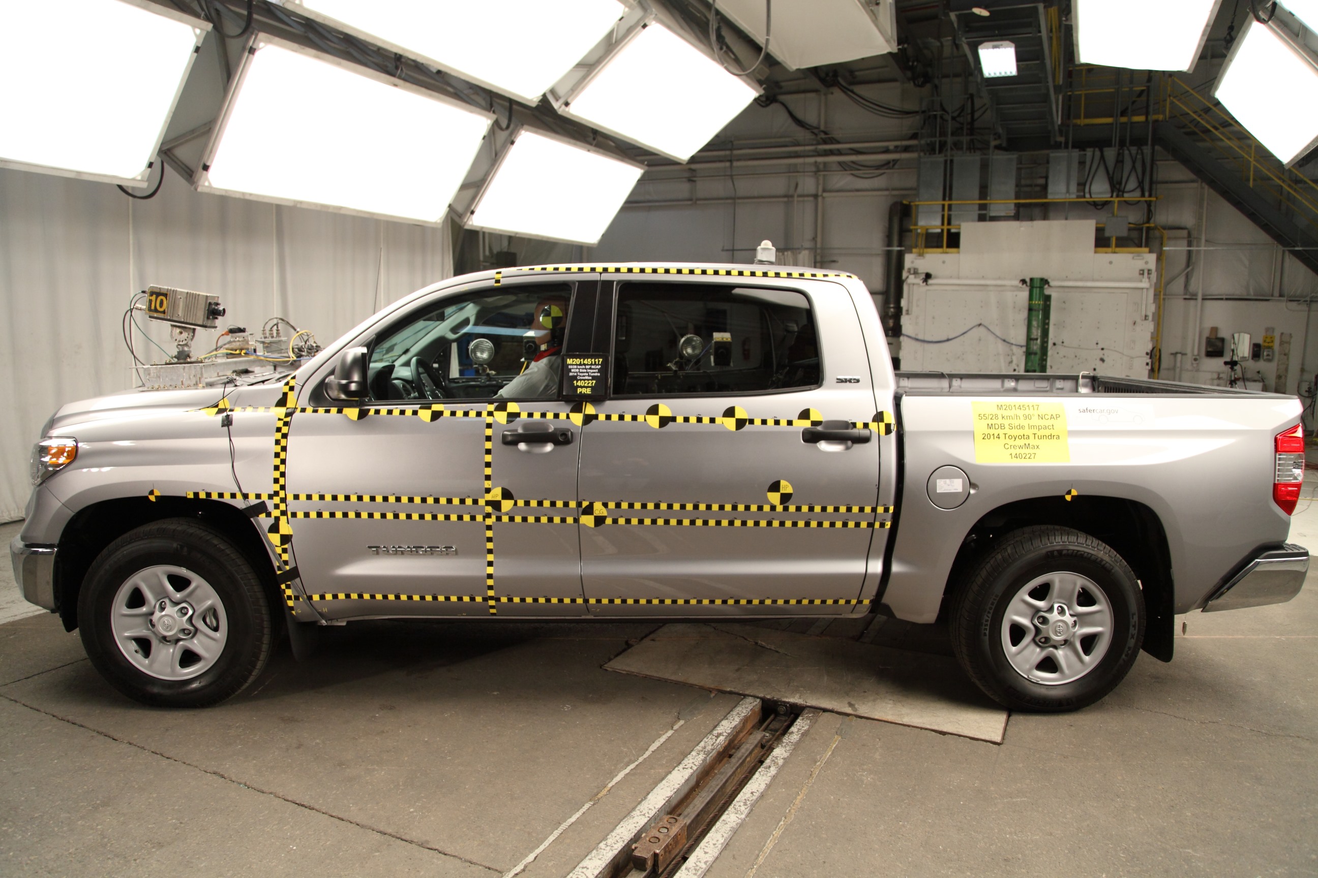 2014 TOYOTA TUNDRA crash image 7