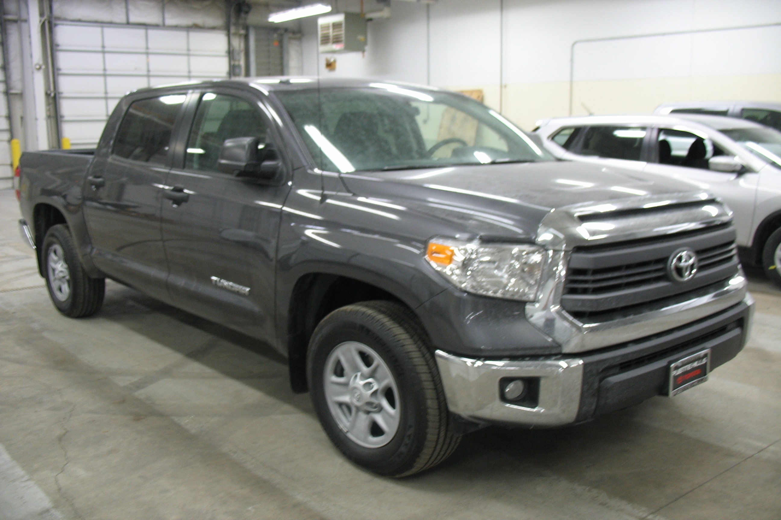 2014 TOYOTA TUNDRA crash-test photo